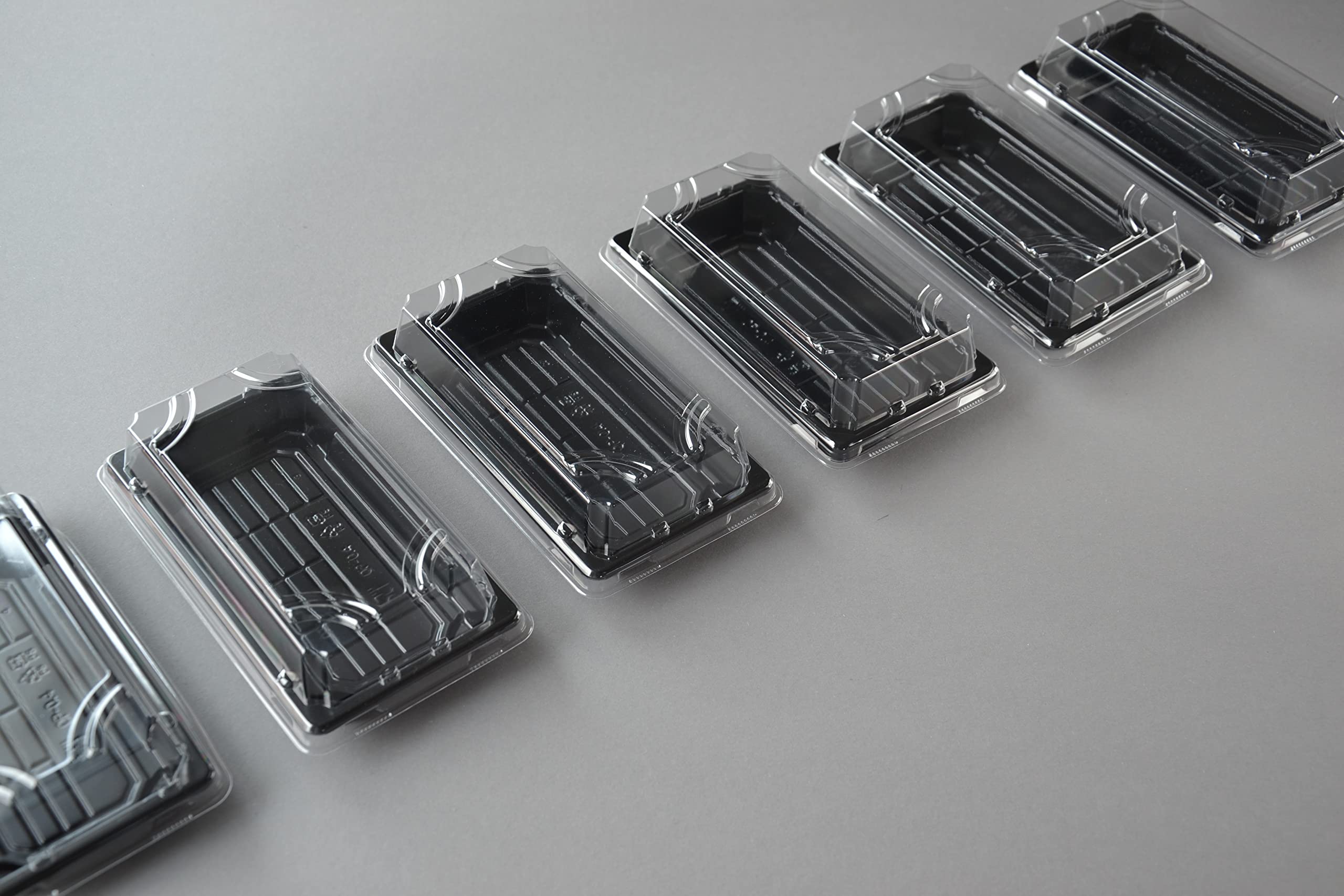 400 Stück Sushi Schalen OP 0.4 mit Deckel (168×93×31 mm) Sushibox Sushi-Verpackung Tray Take Away Box Schale, Schale-Schwarz, Deckel-Transparent