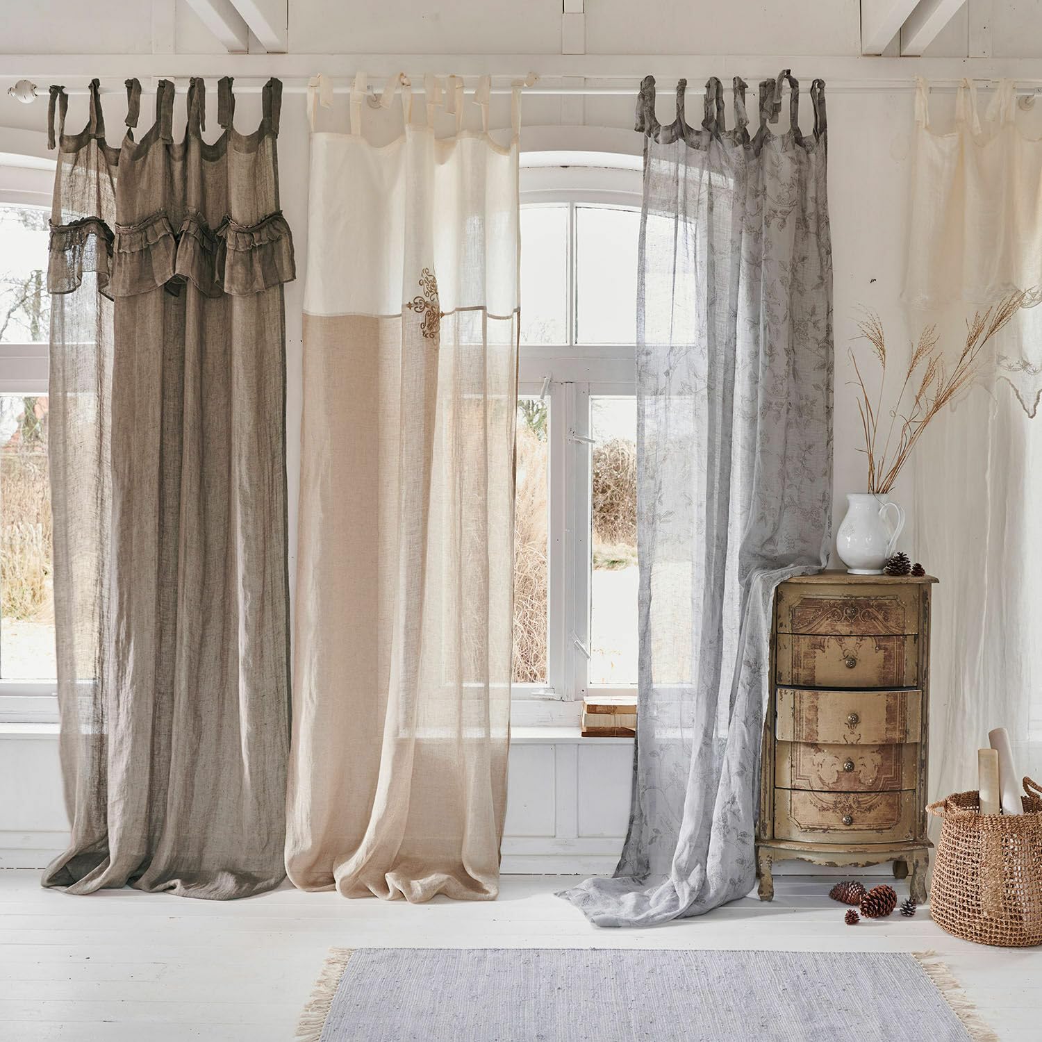 Loberon Gardine Tousia, romantischer Stil, mit Volants & Spitze, leicht lichtdurchlässig, Sichtschutz, Vorhang, Wohntextilien, Leinen, Baumwolle, braun