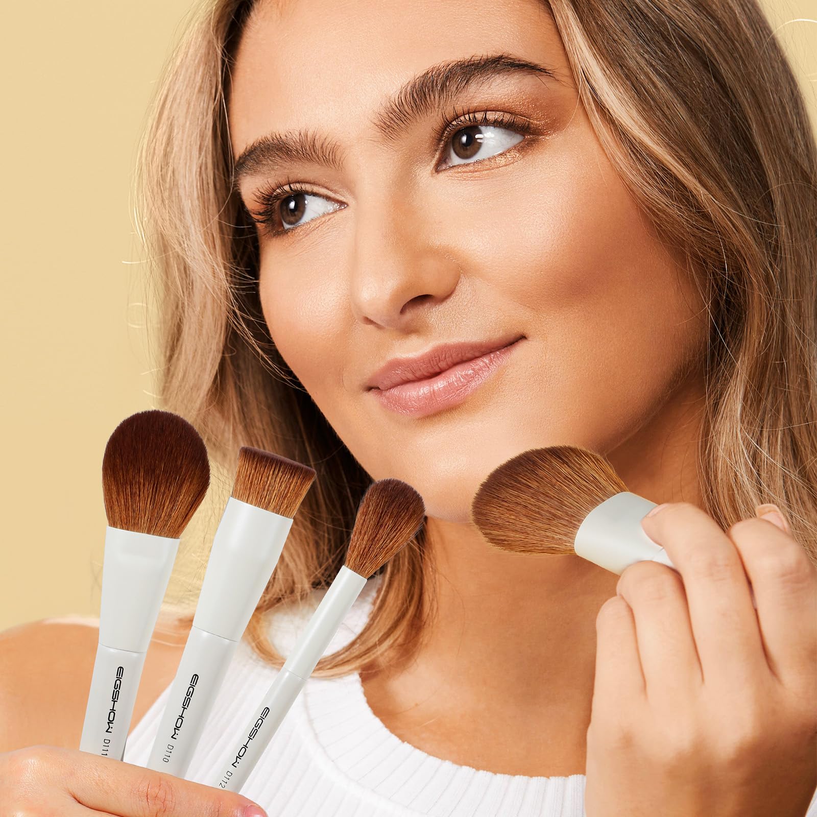 EIGSHOW Set di Pennelli per Trucco, Set Pennelli Make Up da 3 Pezzi, Set Pennelli Trucco con Due Estremità, Viso in Fibra Sintetica Morbida, Adatti per Polveri Liquide e Cremose, Beige