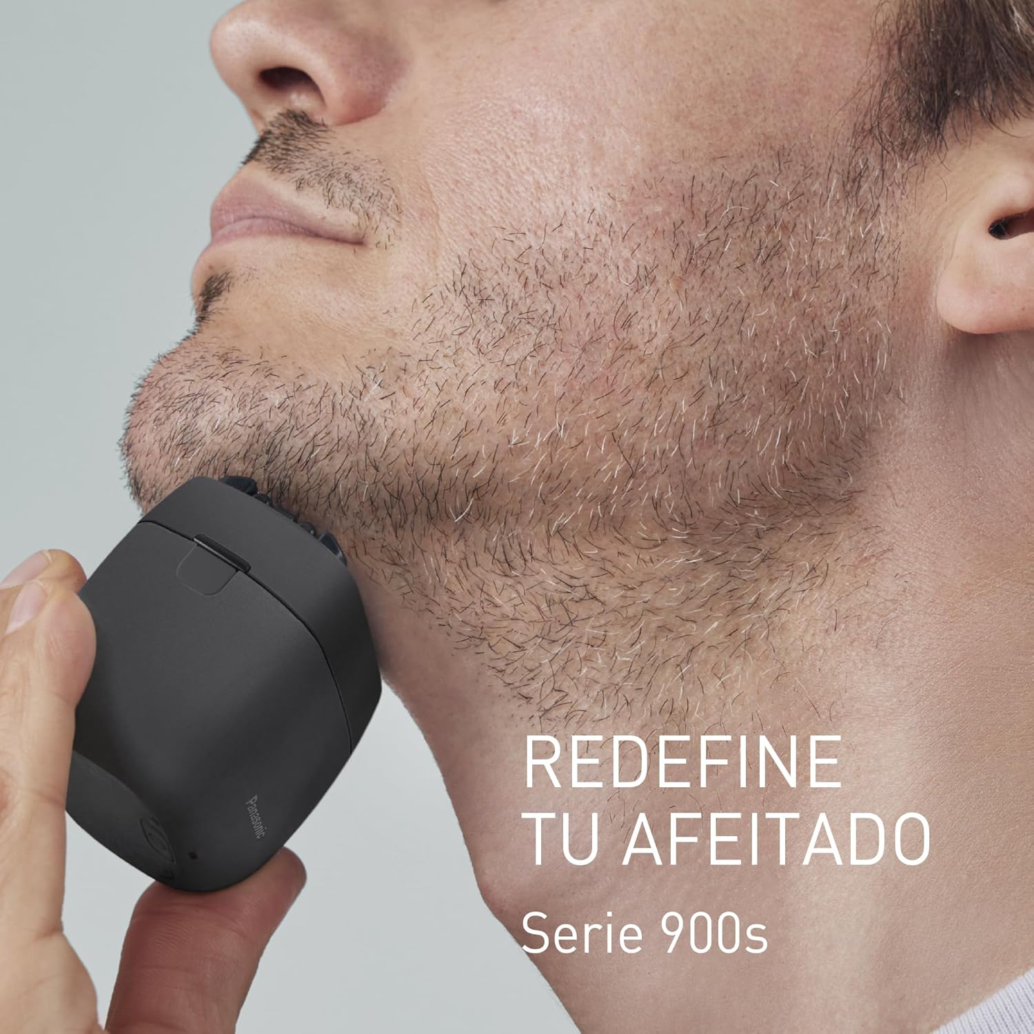 Máquina de afeitar Panasonic Serie 900 cabe en la palma de la mano Máquina de afeitar Panasonic Serie 900 cabe en la palma de la mano