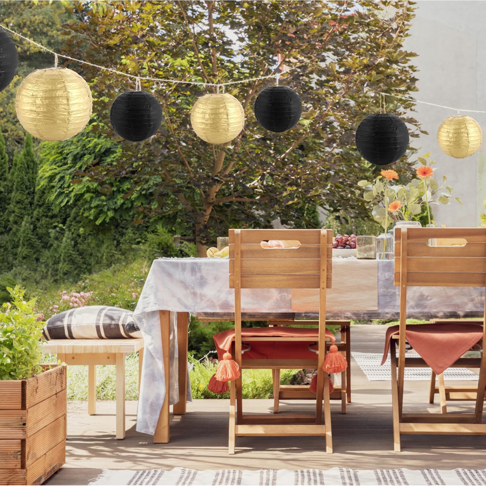 MIVIDE 16er Papierlaternen Set Schwarz Gold, Papierlampions Deko 10 15 20 25 cm, Lampenschirm Runde für Hochzeiten, Geburtstage, Partys und Veranstaltungen