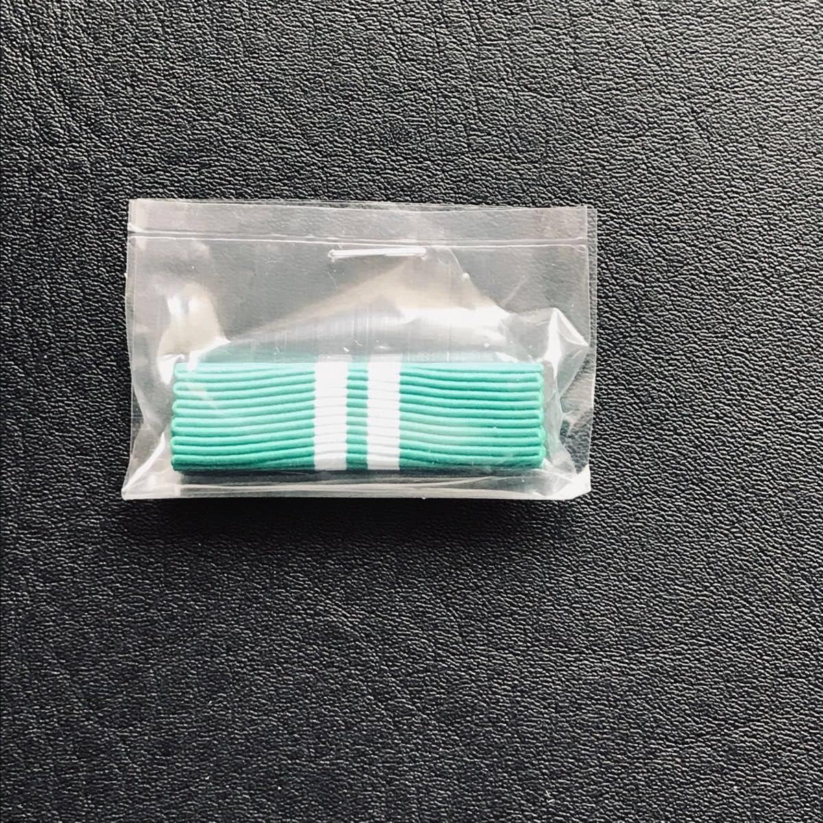 Amazon.co.jp: 台座付き防衛記念章第39号賞詞自衛官制服勲章