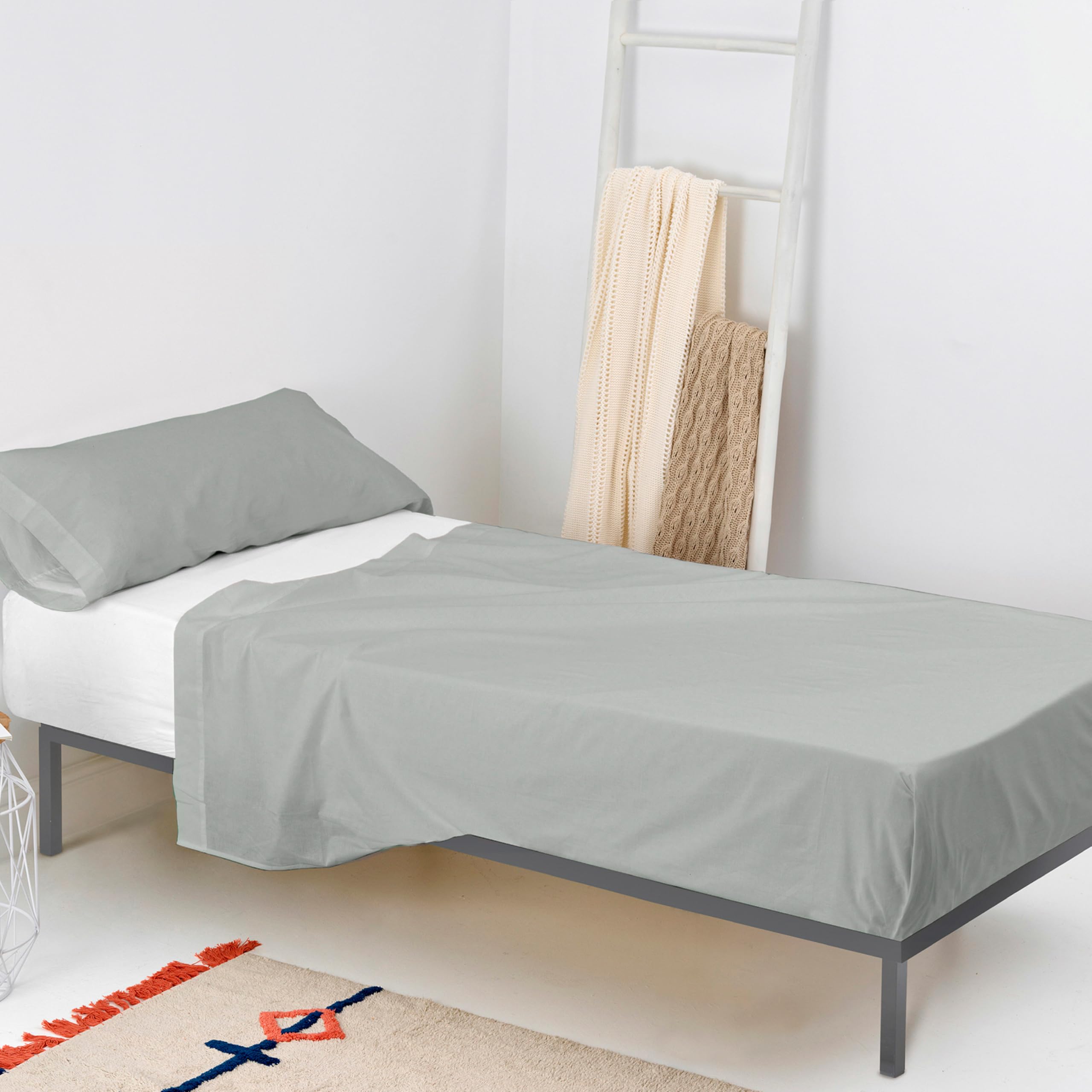 Juego de sábanas gris pour transformer l'ambiance de votre chambre 105