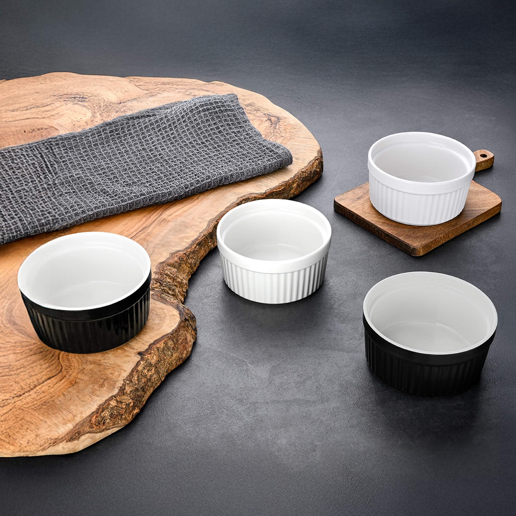 GRÄWE Keramikschälchen 6-teilig, Crème Brûlée Schälchen, Ofenfeste Schälchen 250 ml, Schwarz Matt, Dessertschalen Rund Ø 10 cm, Höhe 5 cm, Mini Auflaufformen, Stapelbar, spülmaschinengeeignet
