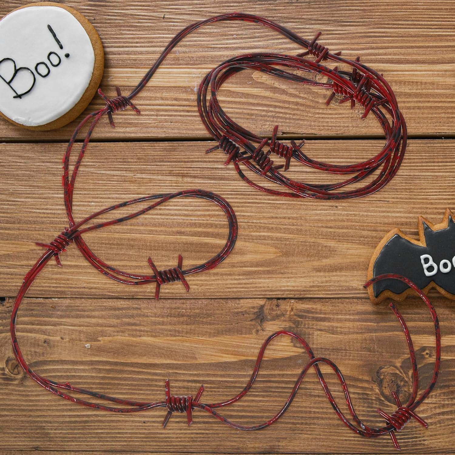BESTonZON Wire Chain Props Halloween Decor 98 Inch Red Faux Barbed Wire Party Decoration Scary Haunted House Outdoor Indoor Masquerade Prank