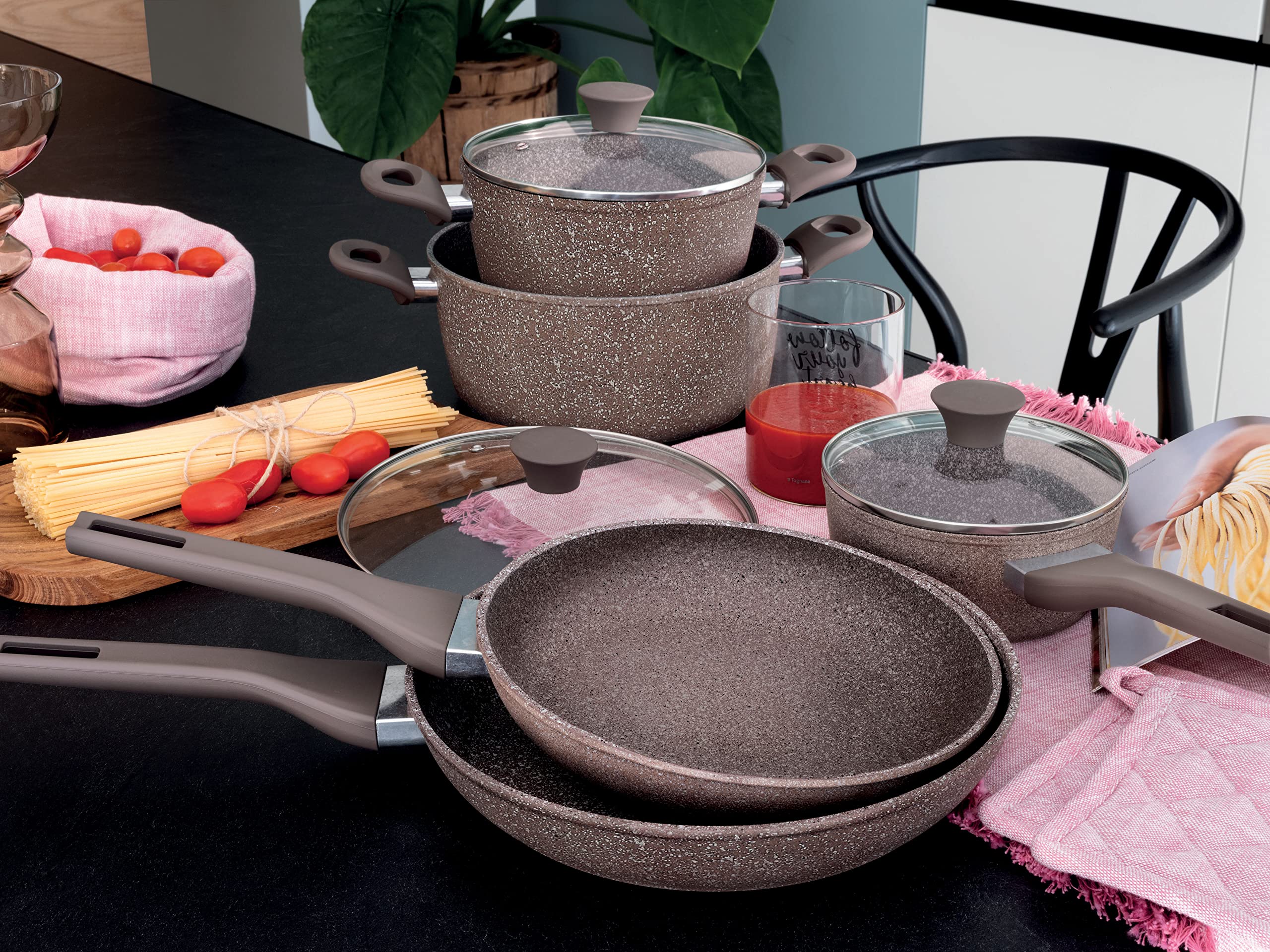 Tognana Royal Rosestone, Batteria di pentole e padelle, Set con 2 padelle, 3 casseruole, 3 coperchi, 8 Pezzi, Alluminio, Grigio