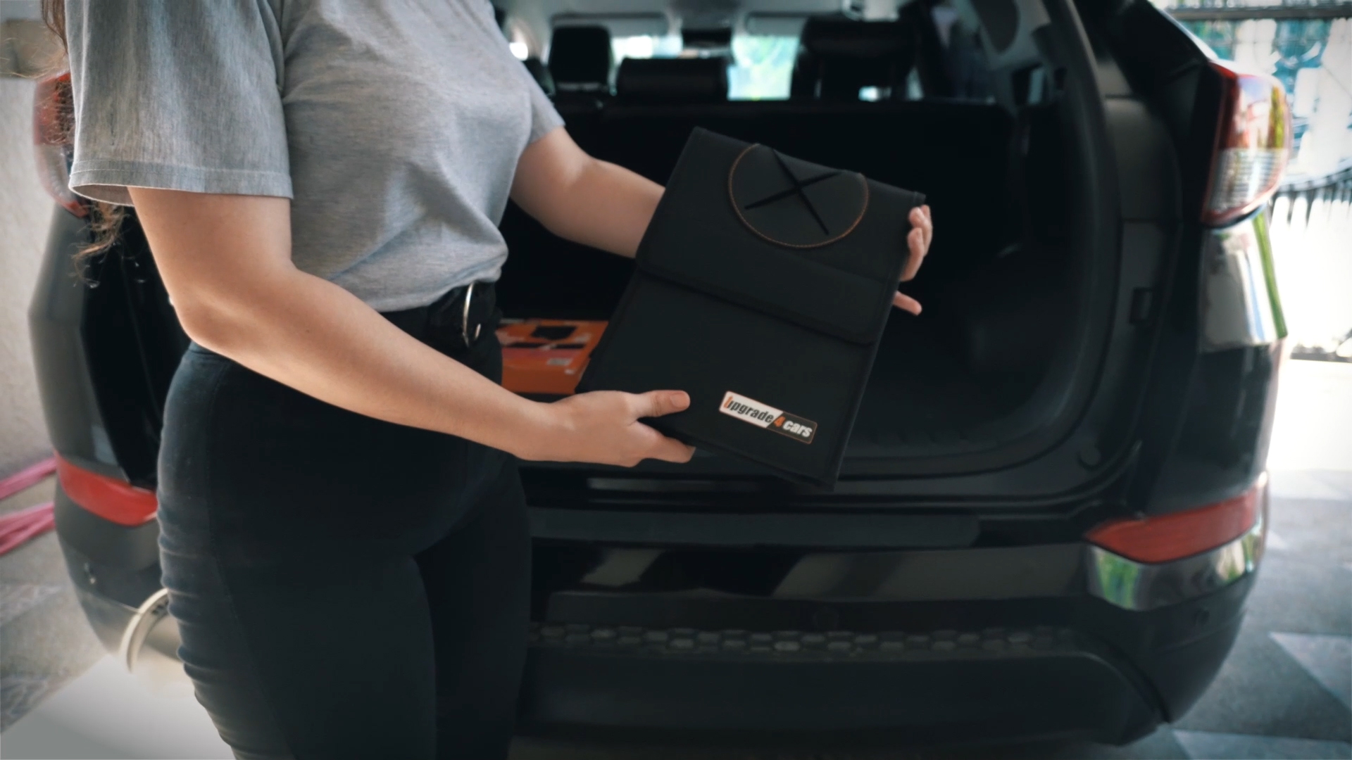Poubelle De Voiture Upgrade4cars - Avec Sacs Biodégradables Et Poche De Rangement Supplémentaire