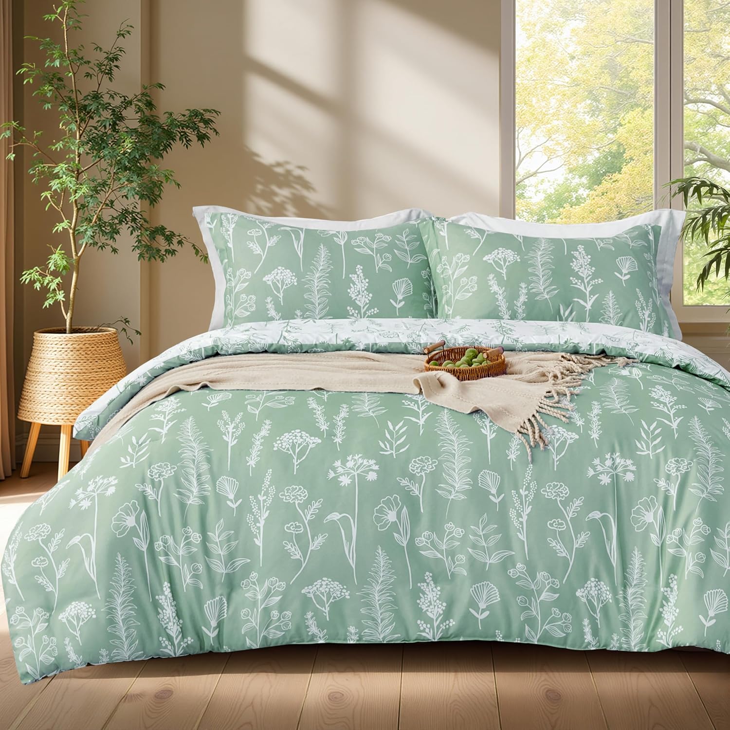 Joiedomi Queen Comforter Set, Sage Green 3 Pieces Floral Queen Bedding Set with 1 Soft Reversible Botanical Comforter and 2 Pillow Shams, Bed in a Bag for All Seasons