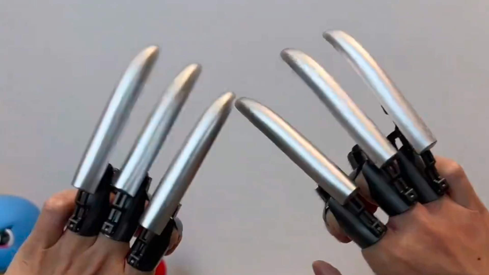 Black Panther Claws Retractable Wolverine Claws For Adult And Kids ...