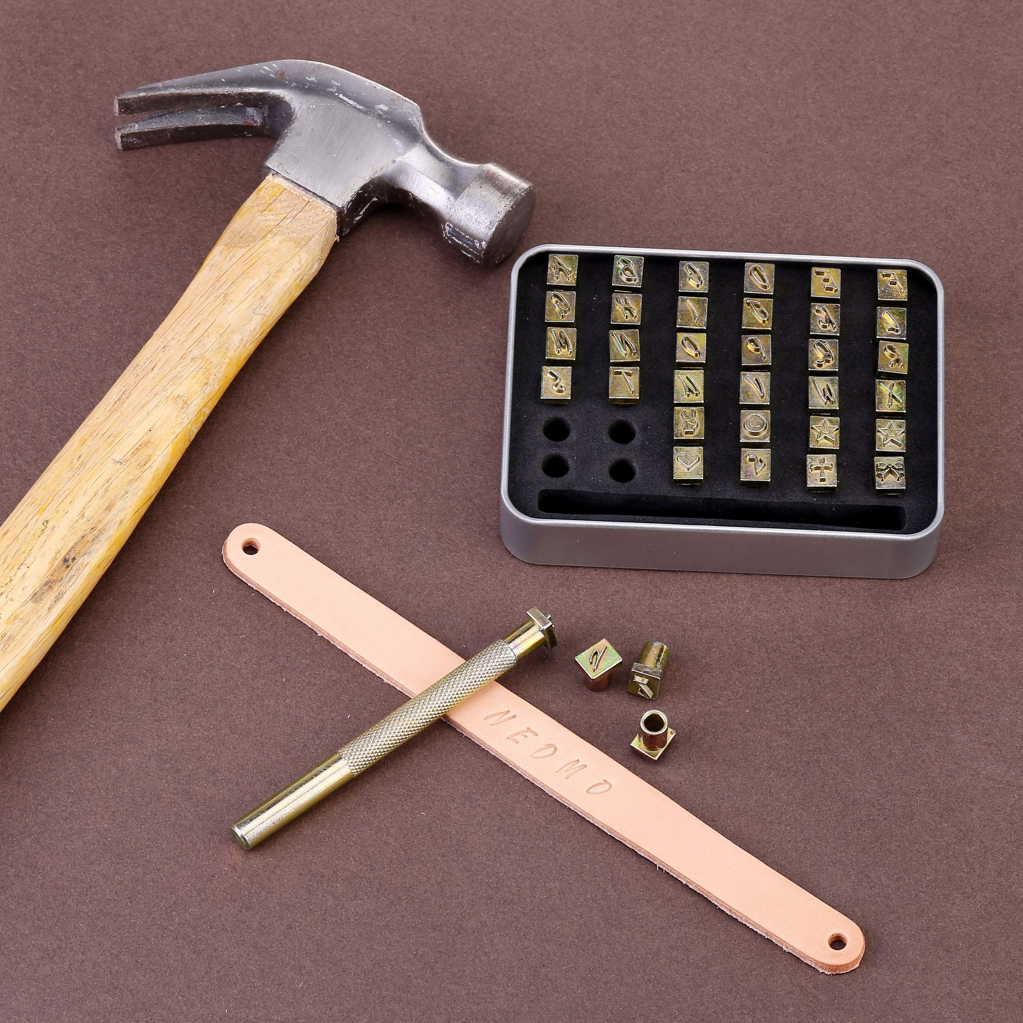 Yoption Juego de 37 herramientas de estampado de carft de cuero, 26 letras del alfabeto y 10 patrones de estampación de 6 mm + 1 mango de estampado para manualidades de cuero