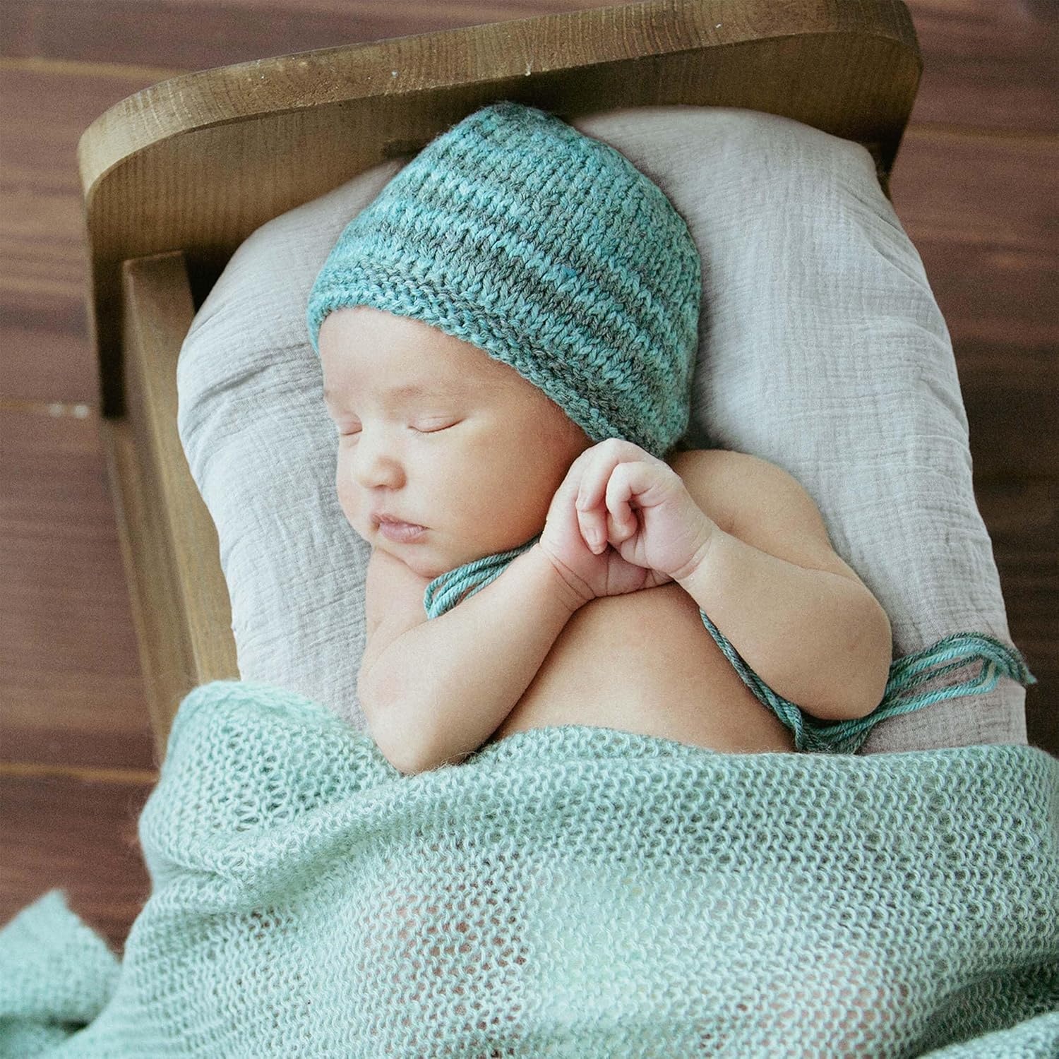 Muslin Bassinet Fitted Sheets, 2 Pack for Baby Boy and Girl, Soft Breathable Stretchy Baby Pad/Mattress Sheet Set, Universal Fit for Hourglass Oval and Rectangle Bassinet Mattress (Bright Colors) - Image 2