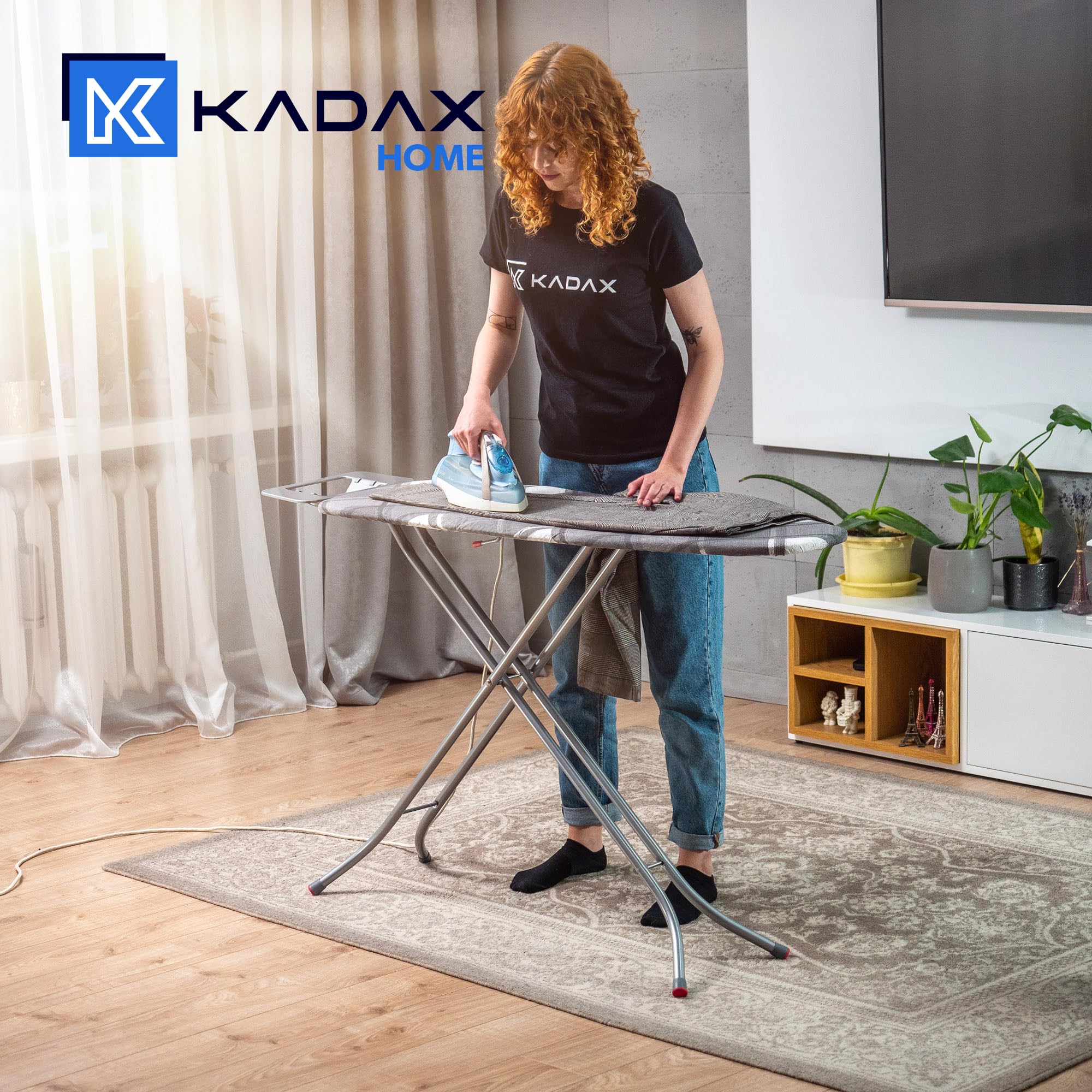 KADAX Bügelbrett groß 114x34cm - Stabiler Bügeltisch für Dampfbügelstation, klappbar, höhenverstellbar, mit Metallgitter & Bügeleisenablage, Made in EU