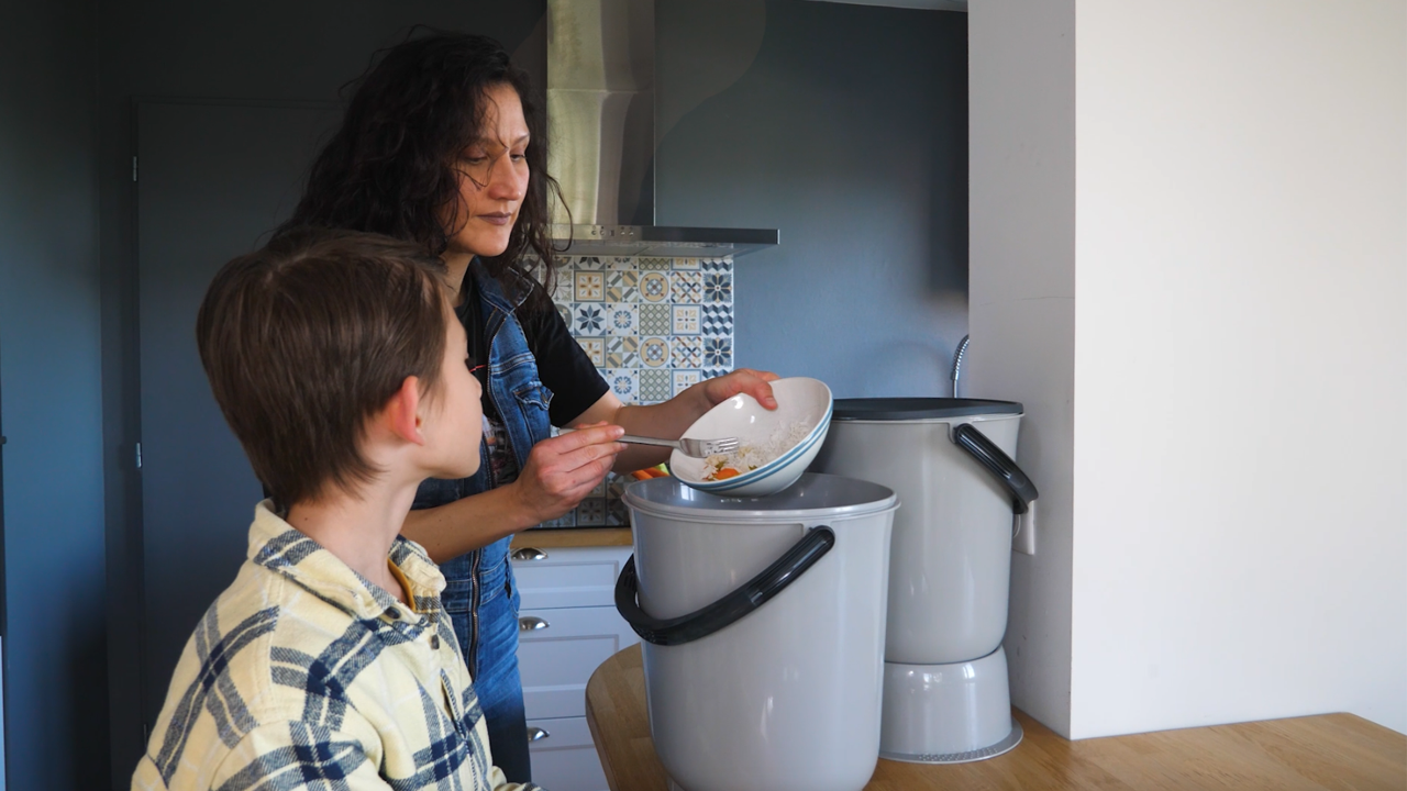 Compostiera Bokashi Organko Essential - 2 Secchi Da 15.3L + Attivatore EM-1, Nero - Foto 4