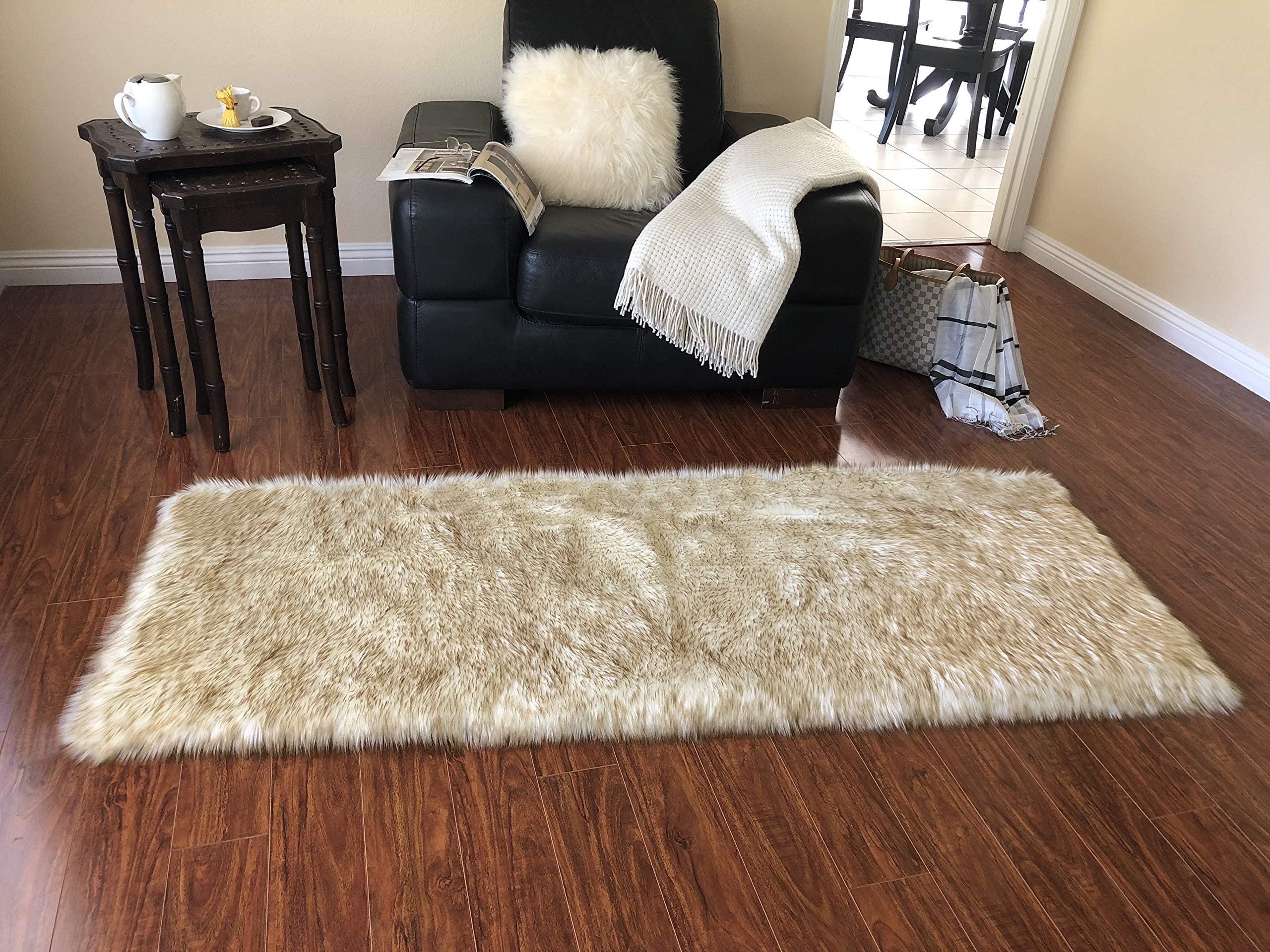 LAMBZY Faux Sheepskin Super Soft Hypoallergenic Rectangular Area Rug Plush Fur, Luxury Shaggy Silky Plush Carpet for Bedrooms Rugs Living Room Kids