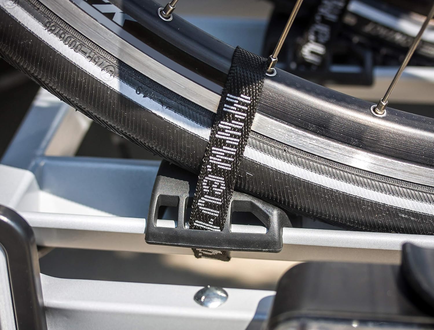 Diagram showing EUFAB Bike Two load capacity, tire width, and certifications