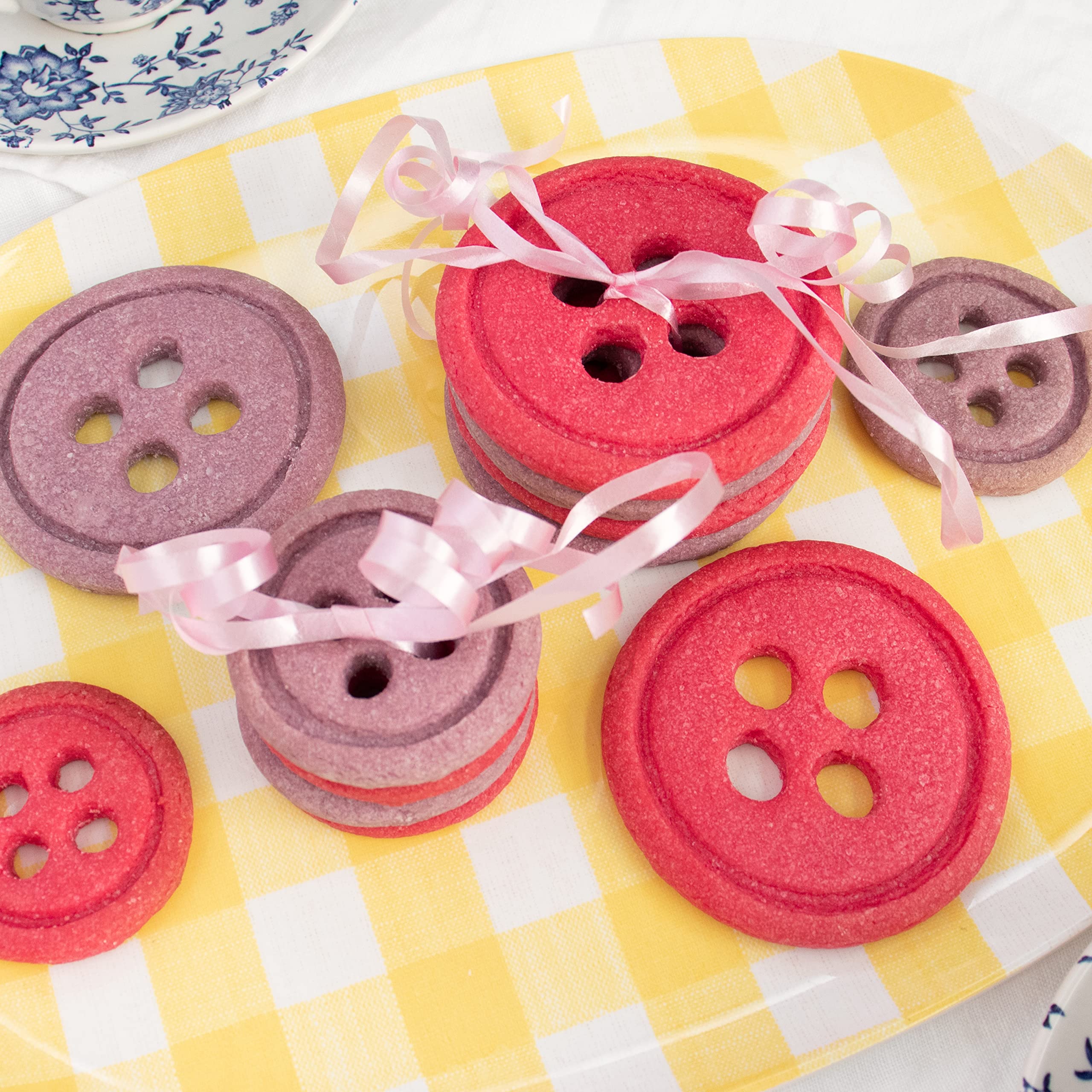 Juego de 2 cortadores de galletas con botones, 2 piezas - Bakerlogy