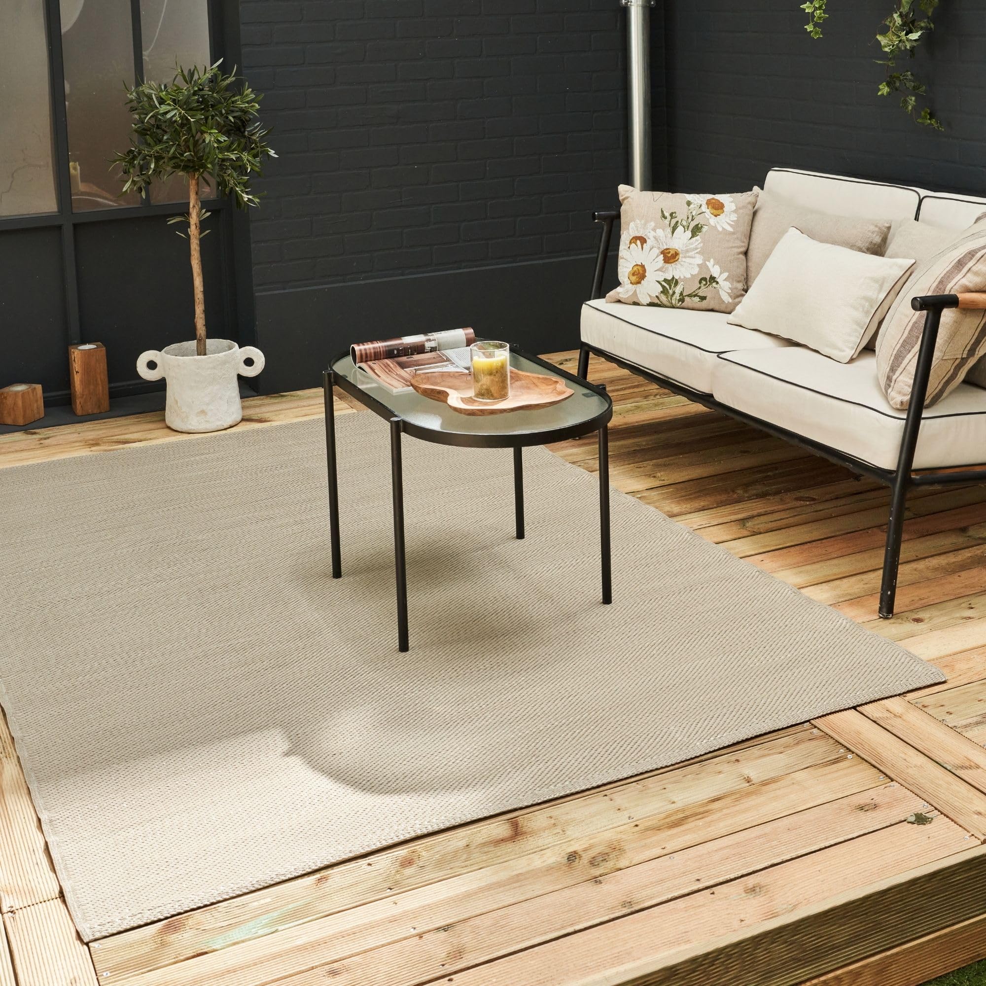 THE RUGS Urban Collection Outdoor Rug - Easy to Clean, Waterproof Plastic Outdoor Rugs for Garden, Patio, Balcony, Camping - Contemporary Plastic Straw Rug - Mono Beige, 240x340cm