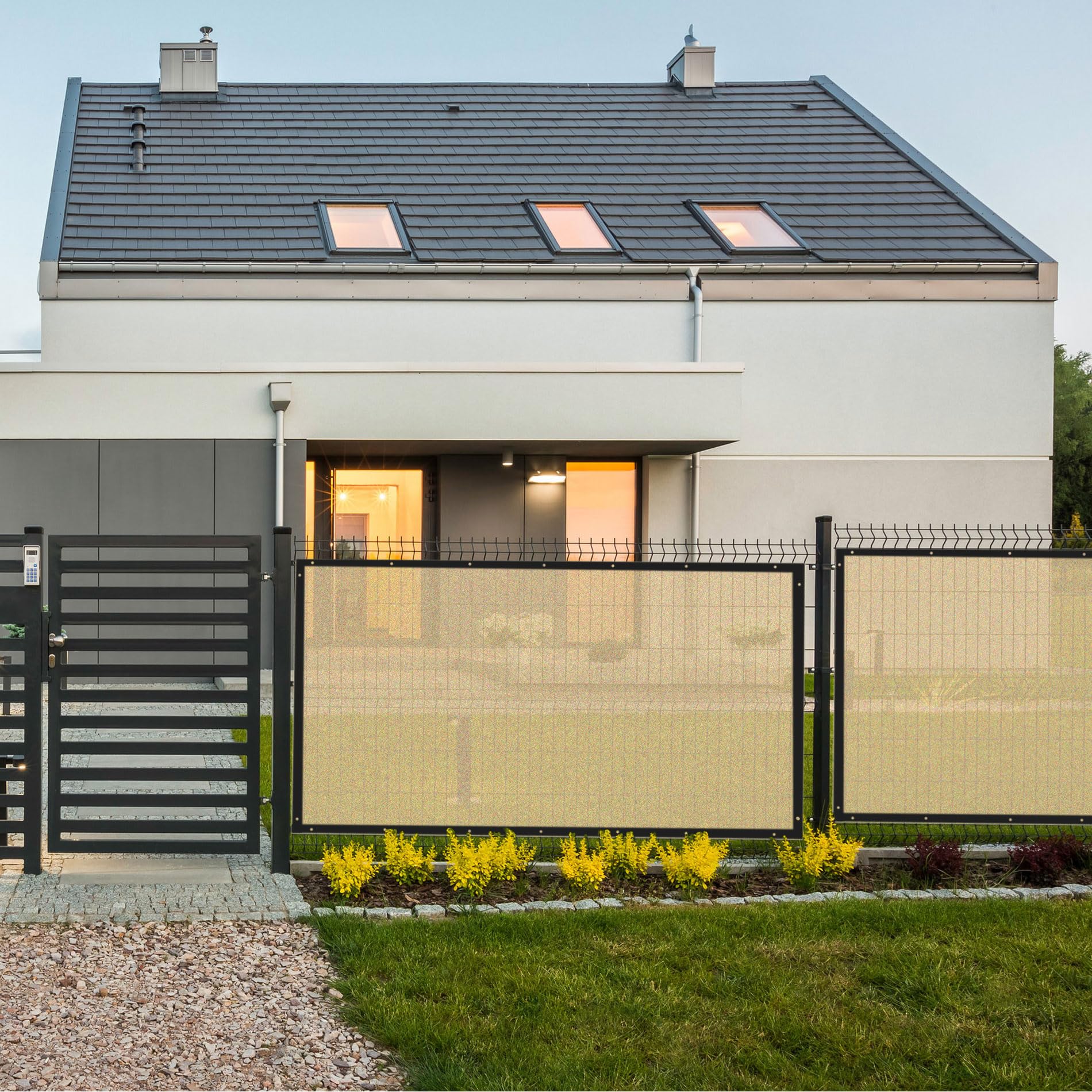 Rebecca Mobili Brise-Vue Jardin, Couverture de Clôture, Beige, Polyéthylène Hdpe Anti UV, avec Œillets en Aluminium, Protection de la Vie Privée Vent Poussière - Dimensions: 2x10 m - Art. RE7006