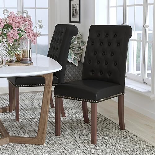 BizChair Silla Parsons LeatherSoft negra con respaldo enrollado y ribete de uñas
