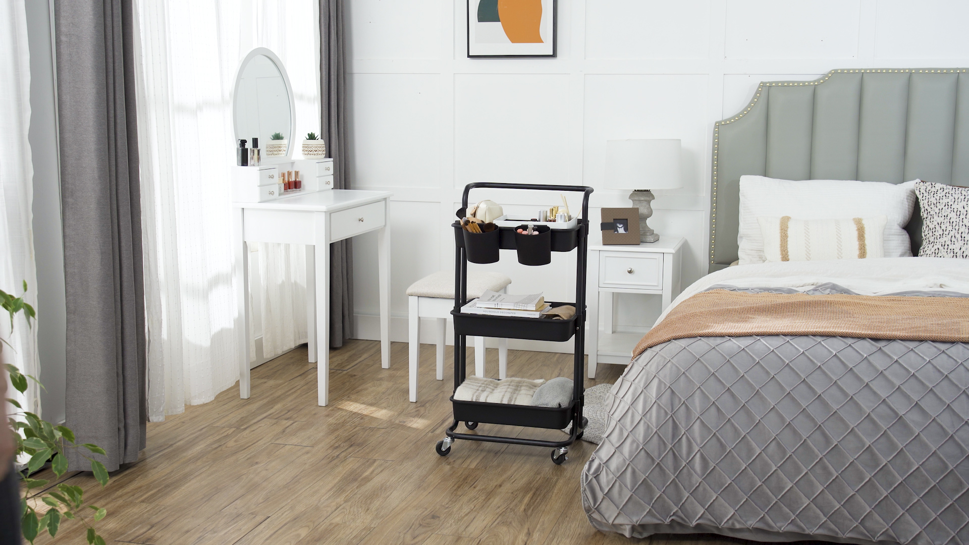 SONGMICS Chariot de Rangement, 4 Niveaux, Desserte sur roulettes, Étagère, Poignée, 2 Pots, 2 Freins, Paniers en Plastique, Montage Facile, Chambre, Cuisine, Blanc BSC077WZ01