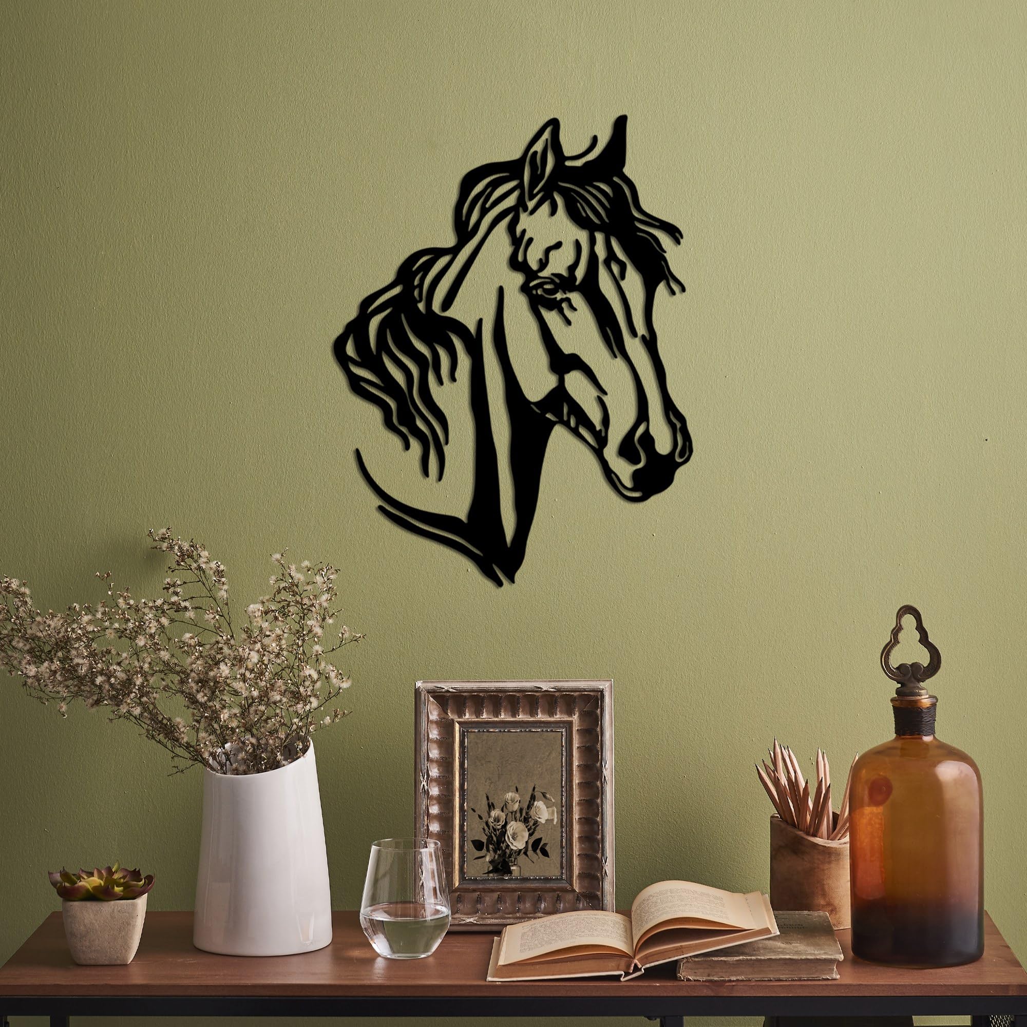 Hanah Home Stylish Black Decorative Metal Wall Accessory, 43 x 56 cm, 100% Metal, 1.5 mm Thickness, Easy Wall Mounting, Perfect for Modern Decor