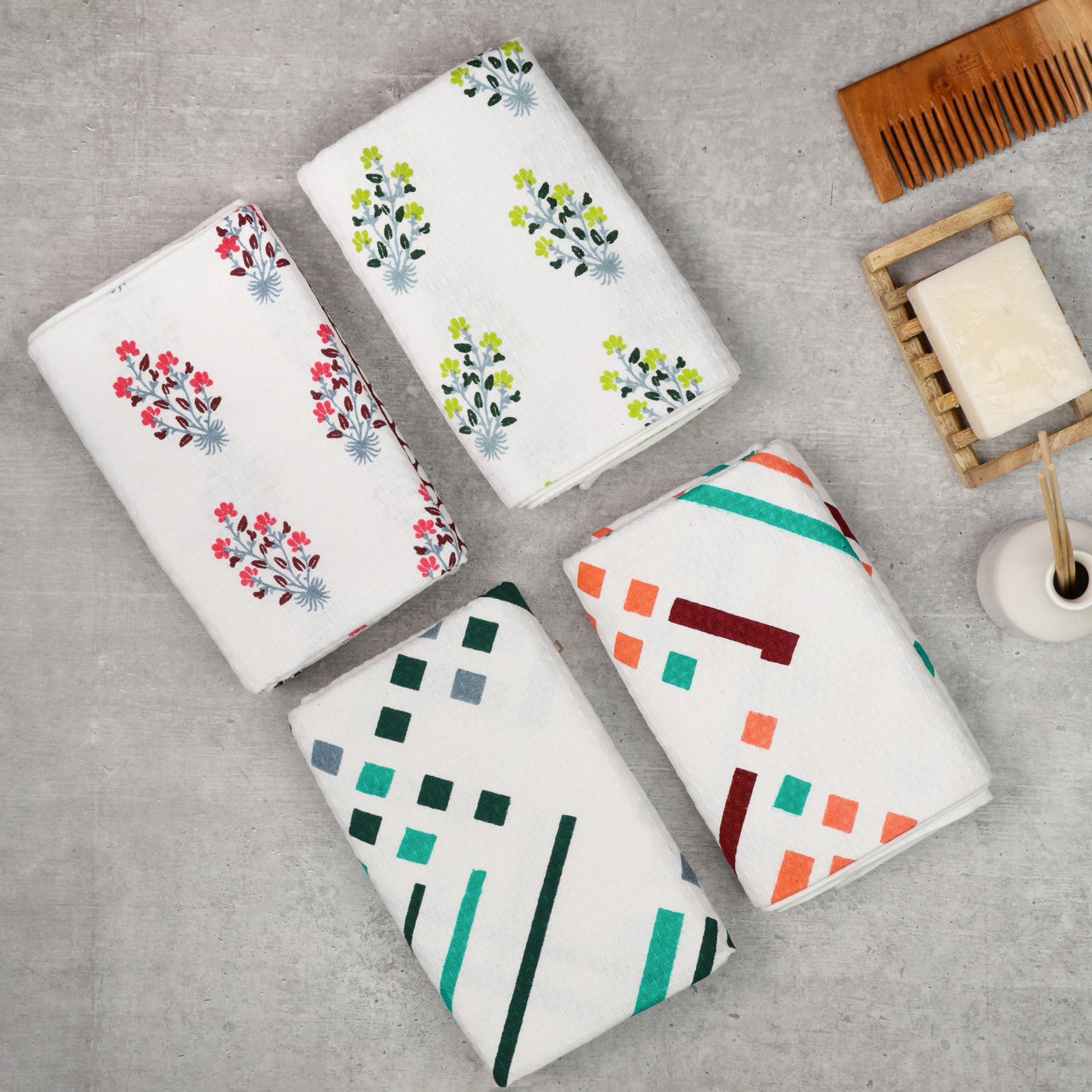 100% Cotton Bath Towels Large Size | Pack of 4 | Mixed Color Print | 60x30 inches