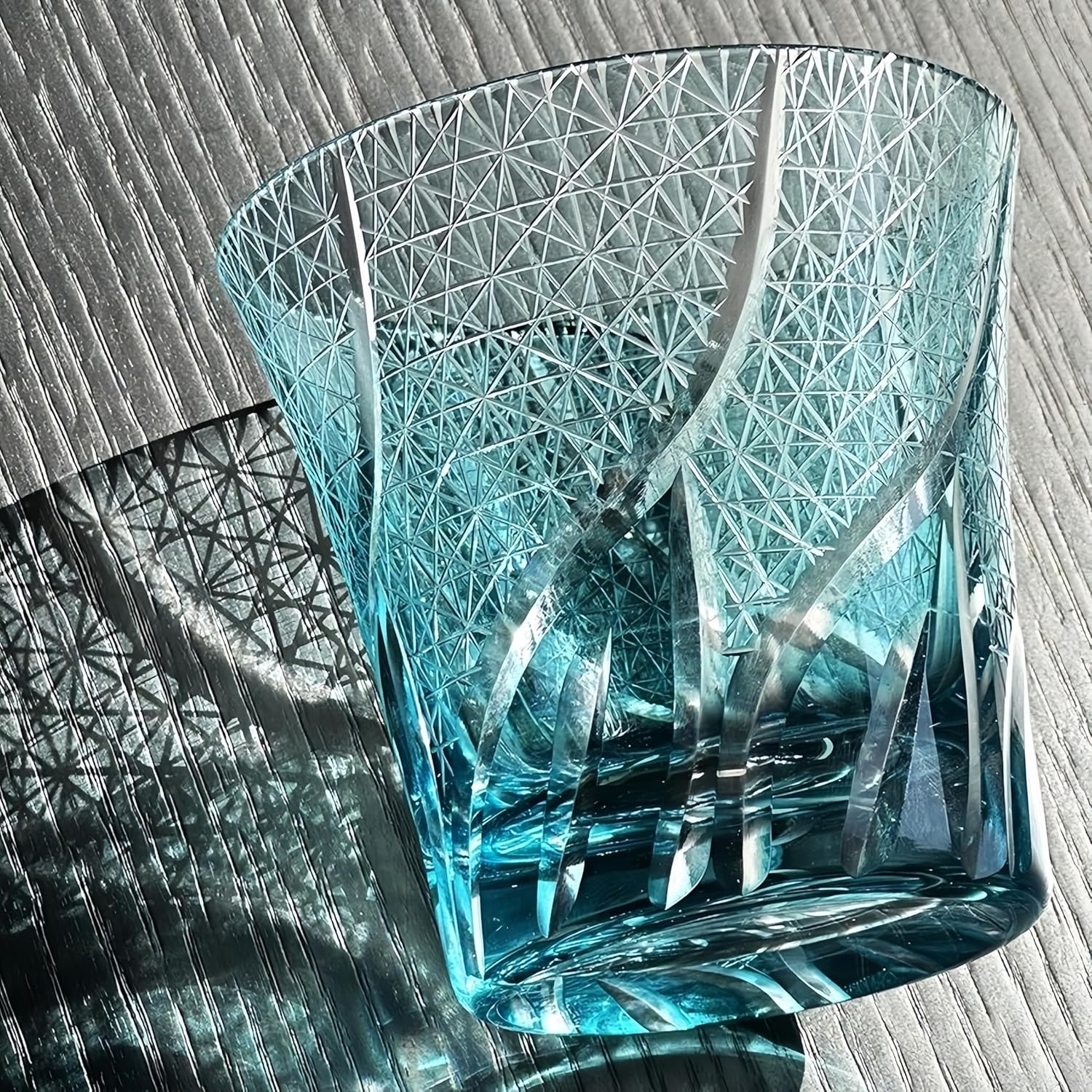 suigetsu Glass Edo Kiriko Hand Cut Crystal Whiskey Glass, Japanese Traditional Geometric Pattern Design(Heart of the Ocean (Heart of the Ocean)