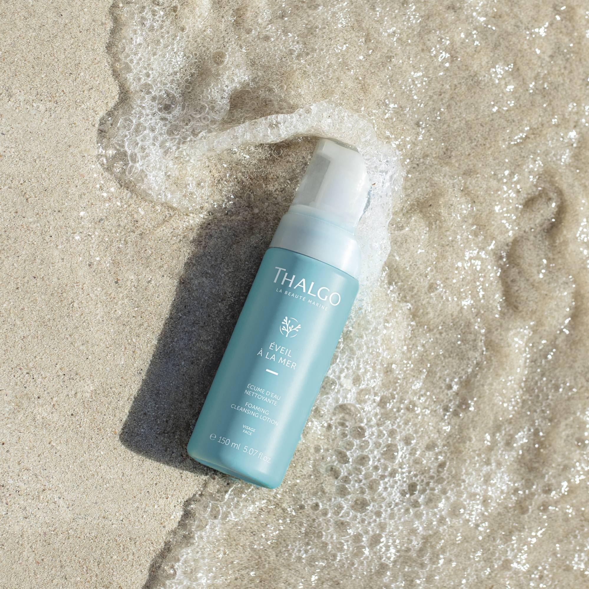 THALGO Éveil à la Mer Meeres-Reinigungsschaum 150 ml – Sanfte Gesichtsreinigung mit Meeresalgen & Aloe Vera, Reinigungsschaum für normale, empfindliche & trockene Haut, Made in France