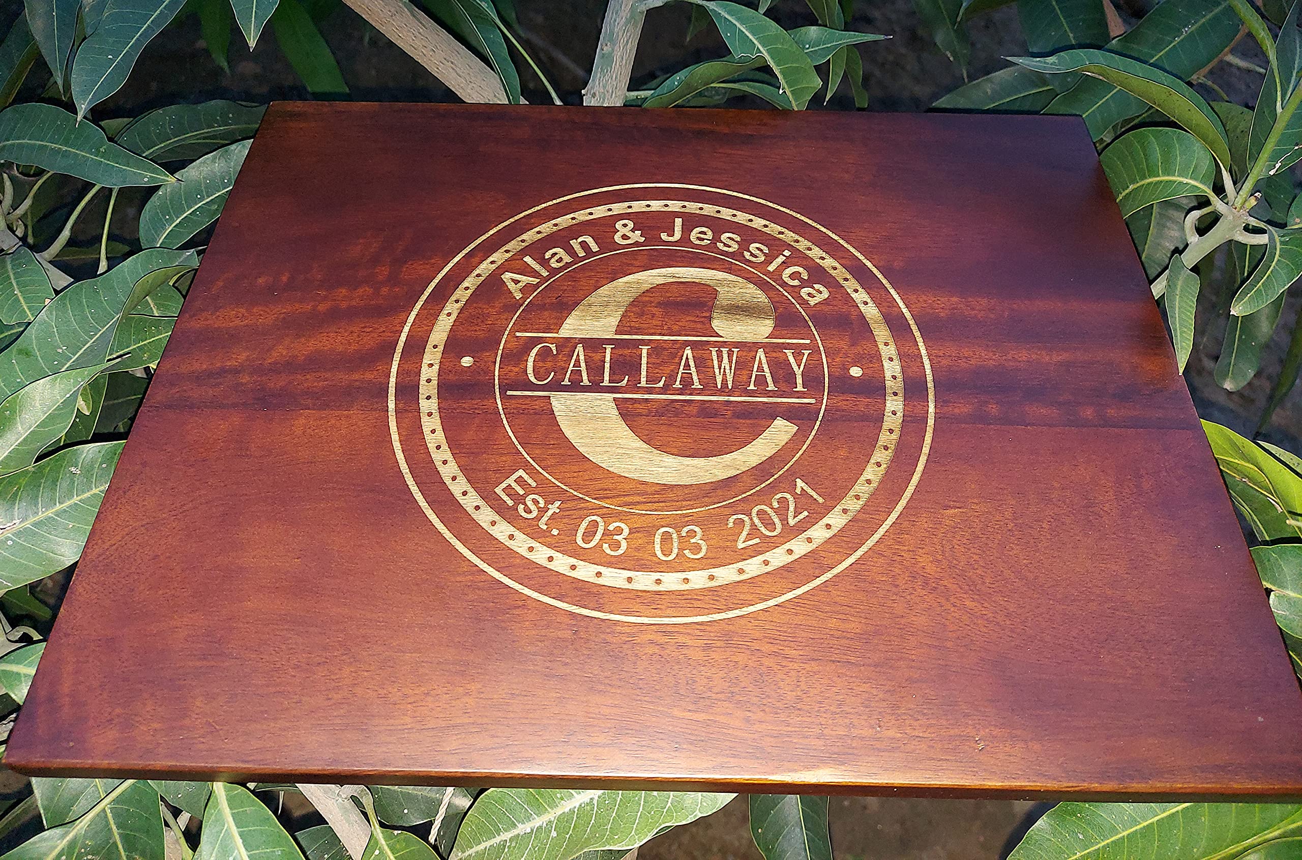 Tabla de cortar personalizada, tabla de cortar hecha a mano, regalos personalizados, regalos de boda para parejas, regalos de compromiso, regalo para padres