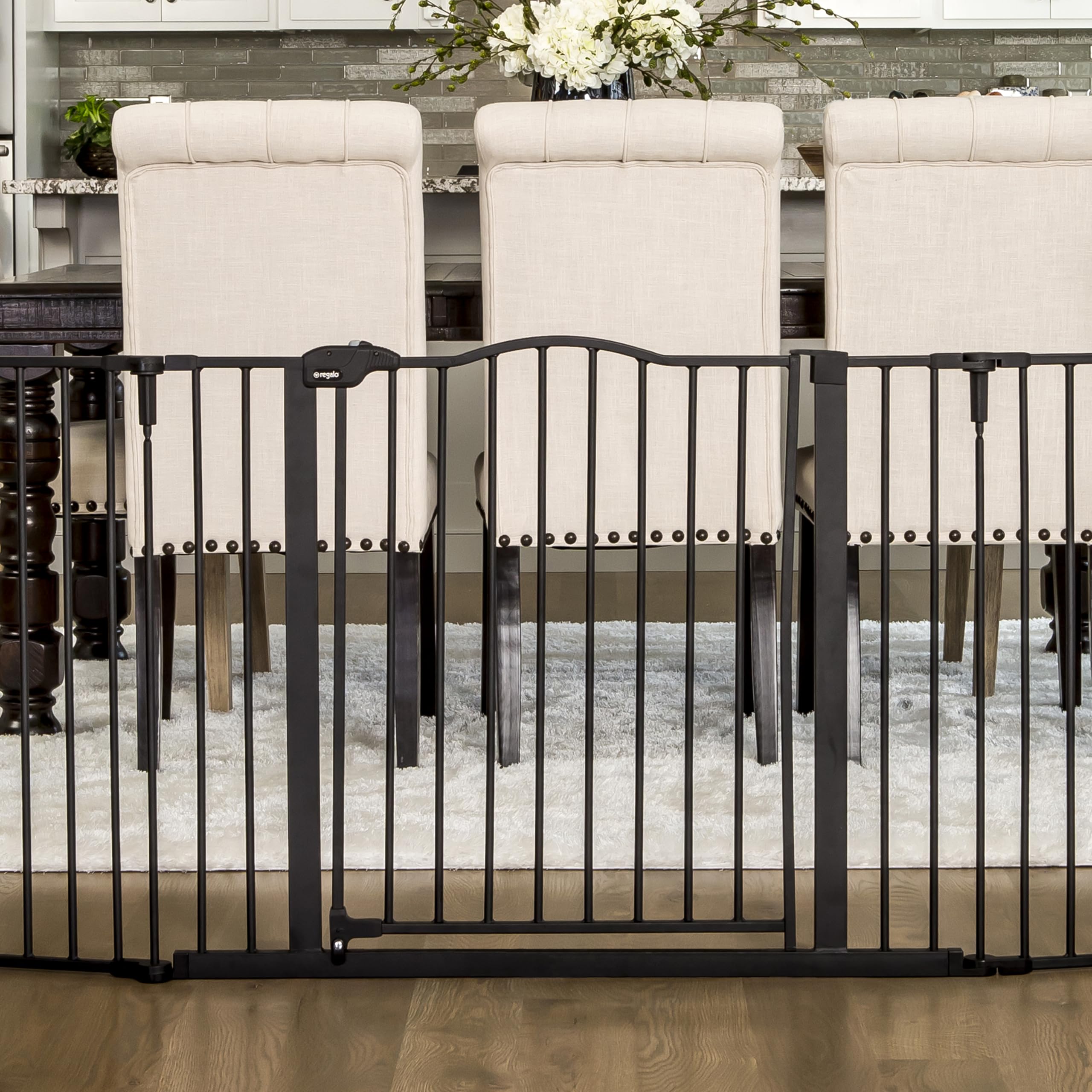 Regalo Home Decor - Puerta ajustable de 182,88 cm de ancho, color negro