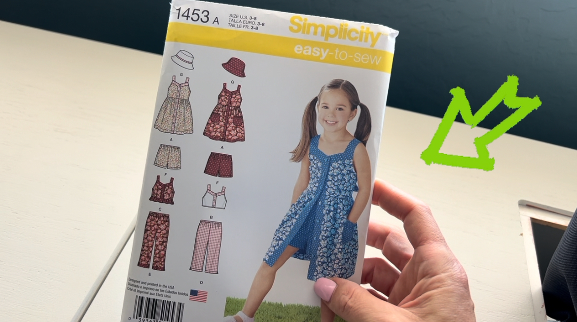 Watch Review of Simplicity 1453 on Amazon Live