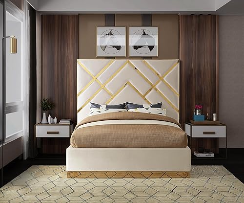 Miniatura 5 de Meridian Furniture VectorCream-K Vector Collection Modern | Cama tapizada de terciopelo contemporánea, base de metal dorado personalizada y diseño