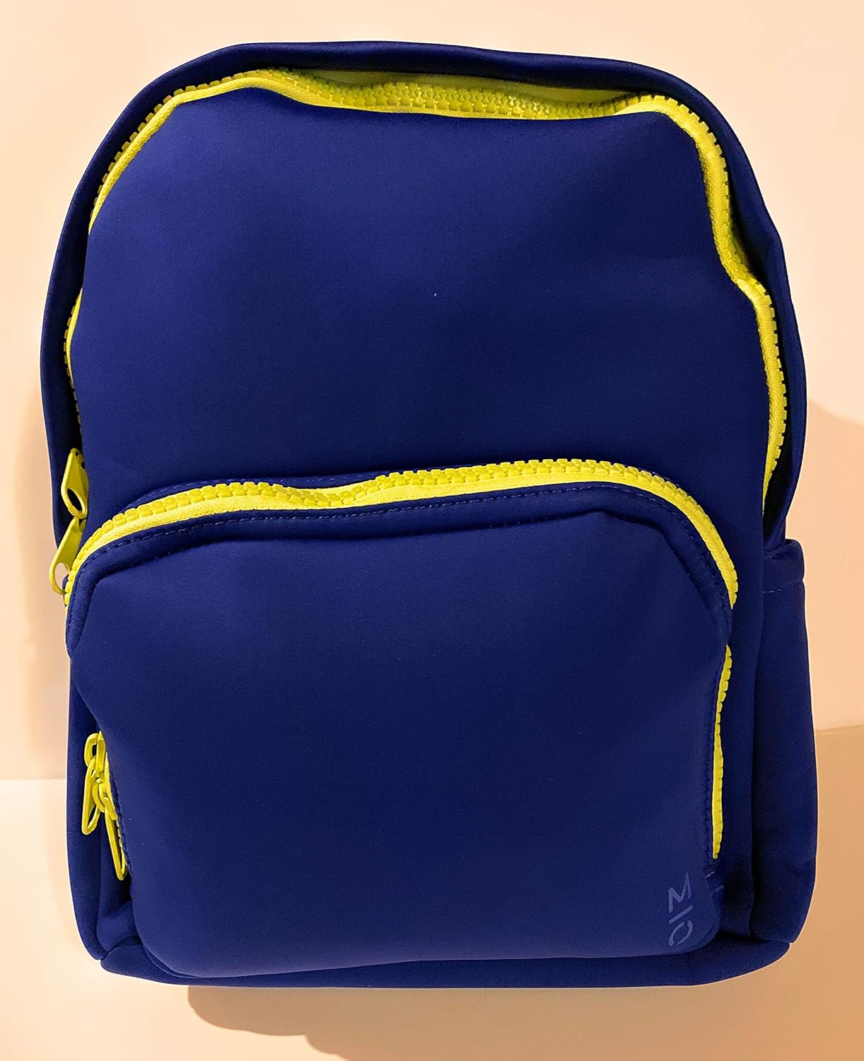 Motile Neoprene Sport Backpack close-up front view