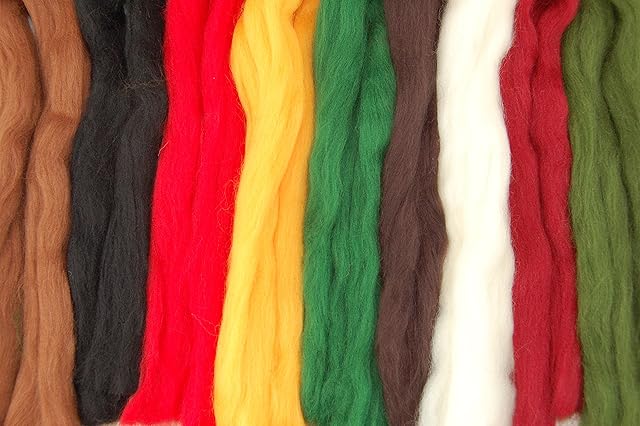Christmas Colours Merino Wool roving/Tops A Mix Reds Greens Browns Black and White Golden Yellow. Great for Wet Felting/Needle Felting Xmas Projects. 55gm Pack