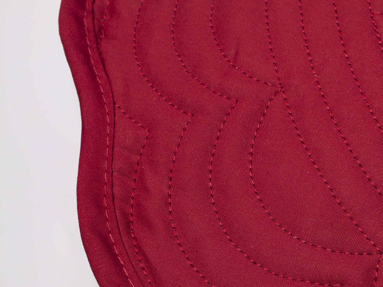 Blасk Frіdау - 70% оƒƒ Red Cotton Quilted 15 Reversible Round Placemat for Table Heat-Resistant (Pack of 4) Blасk Frіdау 🔥 Red Cotton Quilted 15 Reversible Round Placemat for Table Heat-Resistant (Pack of 4)