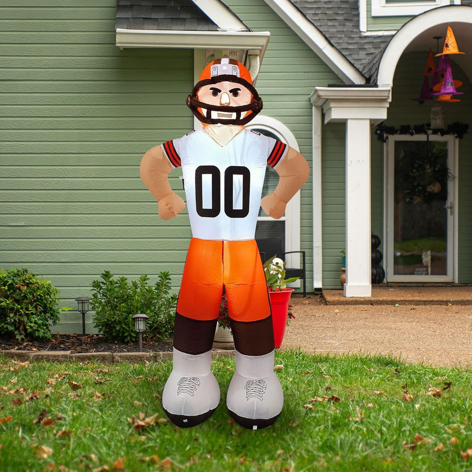 Cleveland Browns Player Lawn Inflatable