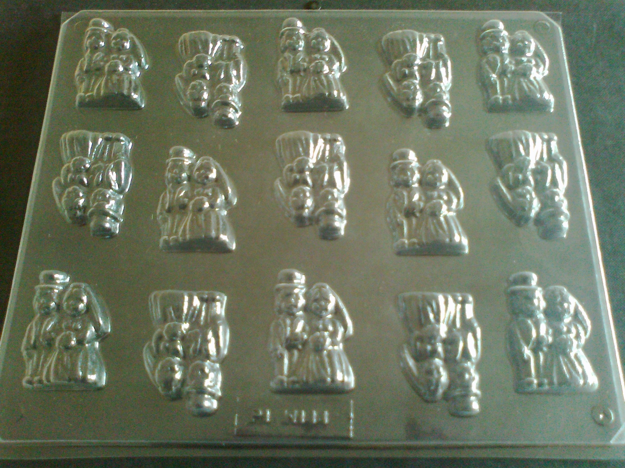 WEDDING COUPLE FAVOUR CHOCOLATE MOULD