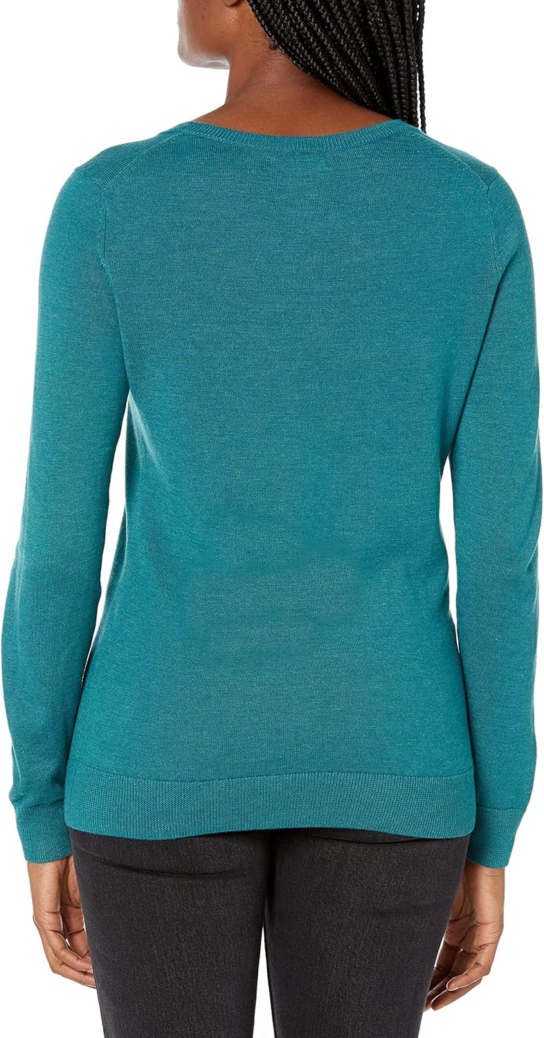 Amazon Essentials Women's Long-Sleeve Lightweight Crewneck Sweater (Available in Plus Size) - Image 3