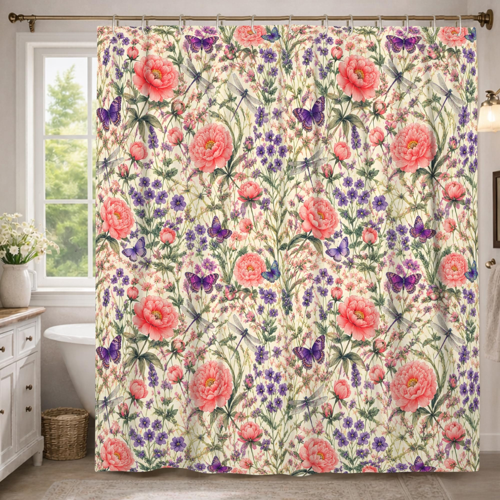 Rideau de douche extra long motif pivoine pour sublimer la salle de bain de l'hôtel