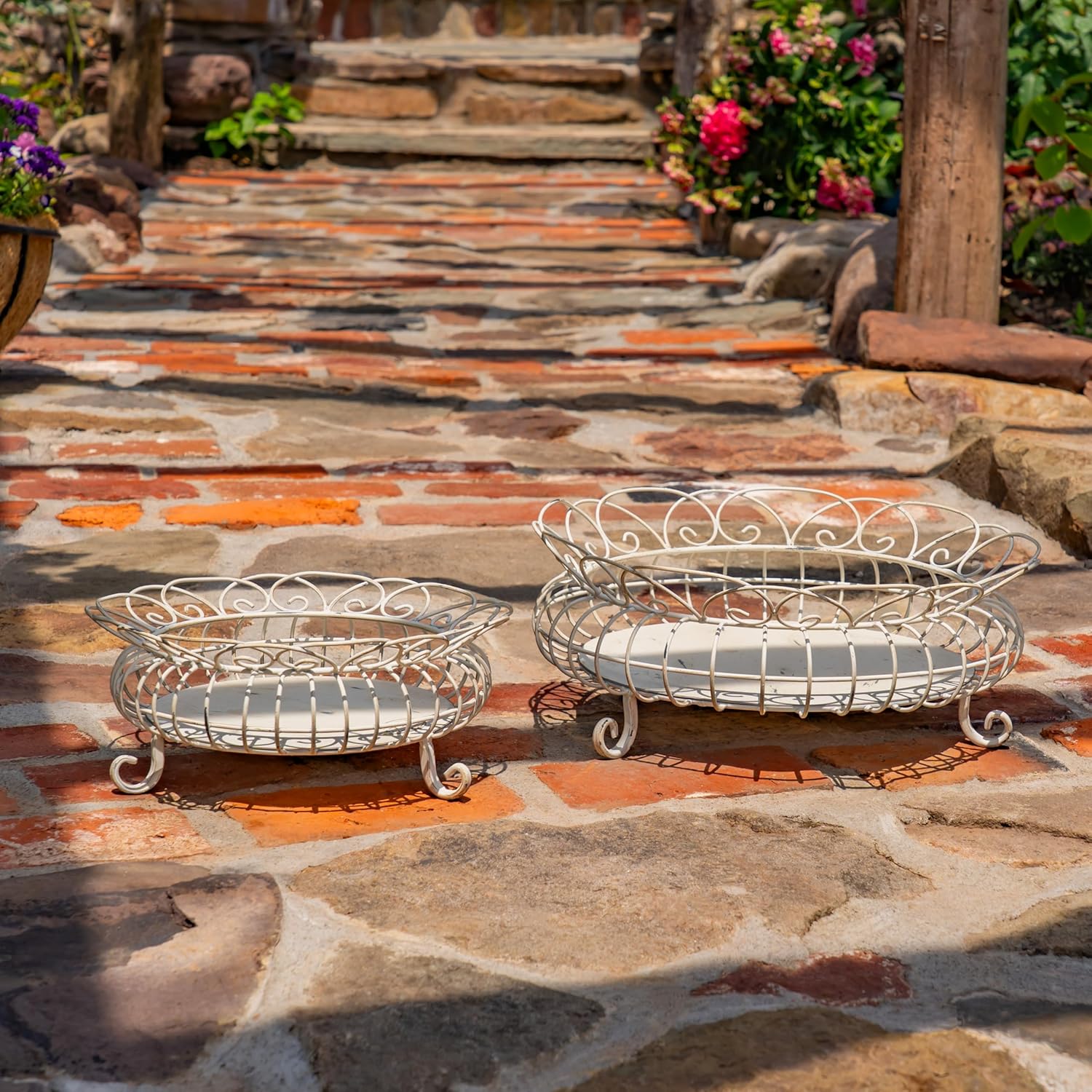 Zaer Ltd. Vintage Metal Wire Flower Baskets, Set of 2, Powder Coated Metal, Collection London 1812" (Antique White)