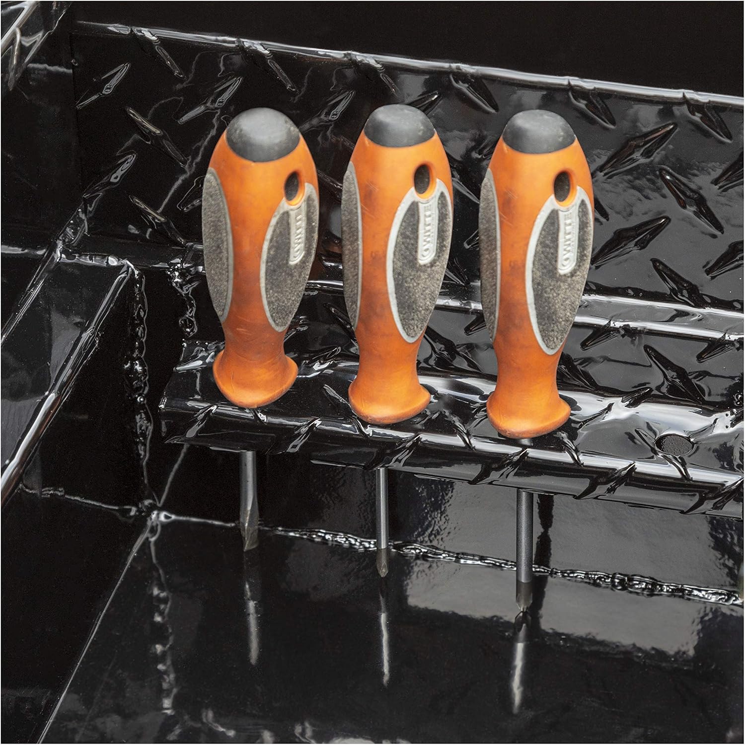 UWS TBSD-69-LP-BLK Black Single Lid Low Profile Deep Aluminum Toolbox with Beveled Insulated Lid