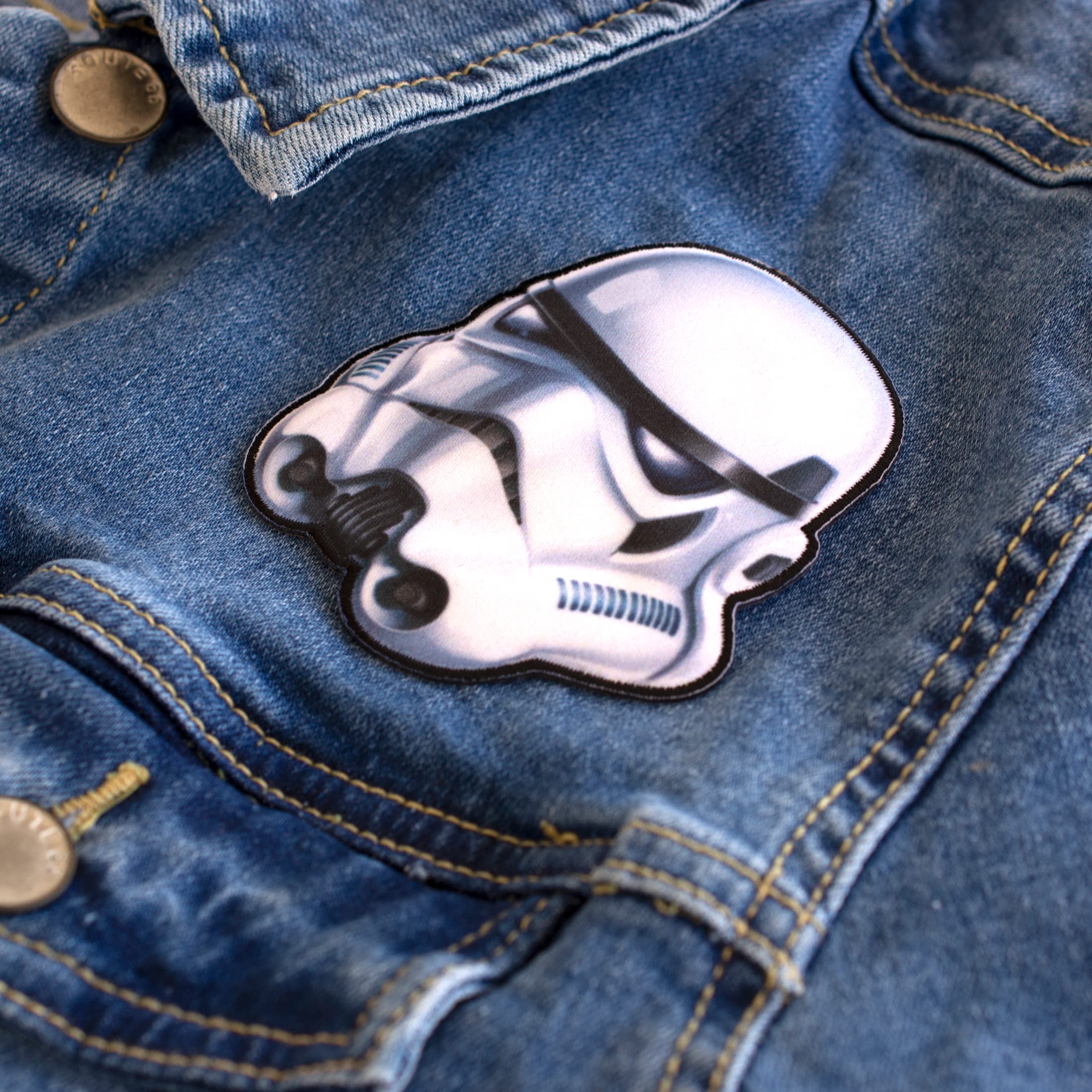 Simplicity Parche termoadhesivo para ropa, chaquetas y mochilas, Stormtrooper, 3 pulgadas de ancho x 3.25 pulgadas de alto