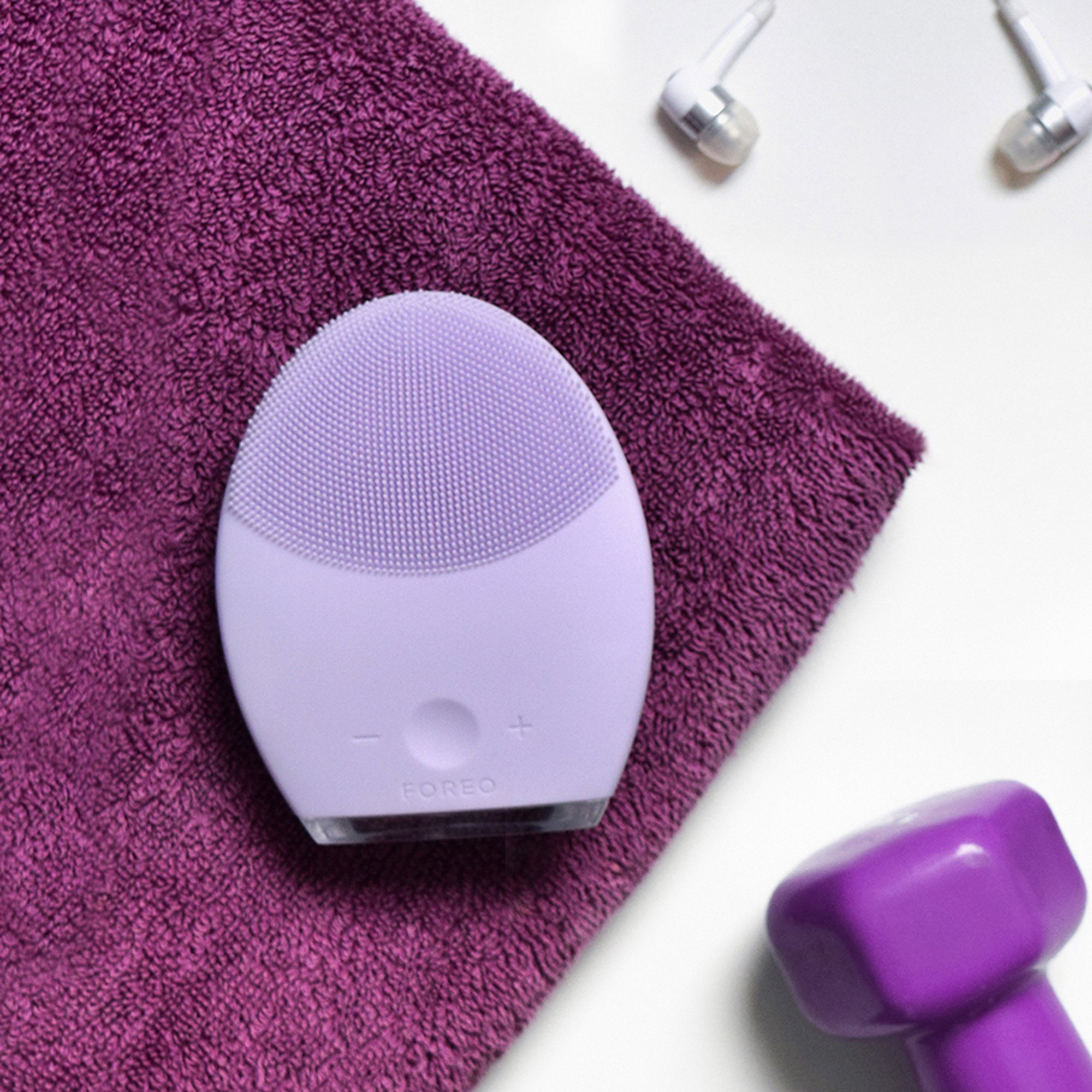 FOREO LUNA 2 Facial Cleansing Brush and Portable Skin Care device, Normal Skin