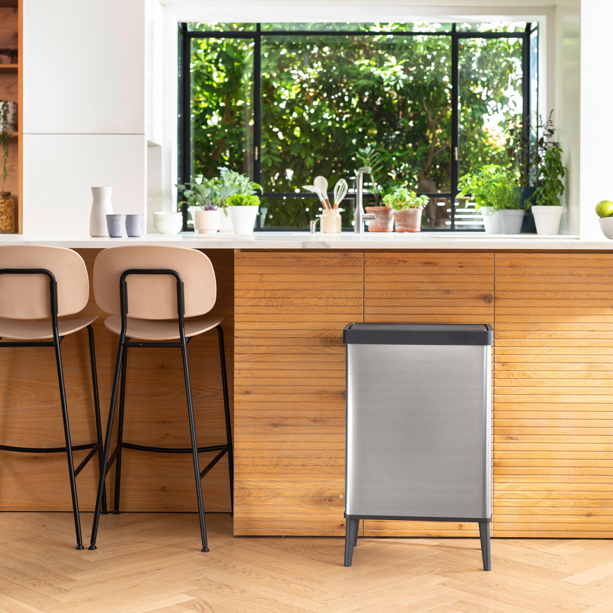 Curver Verto Cubo de basura alto 54 L 43.5x26.5x68.7cm tapa a presión plata perlada