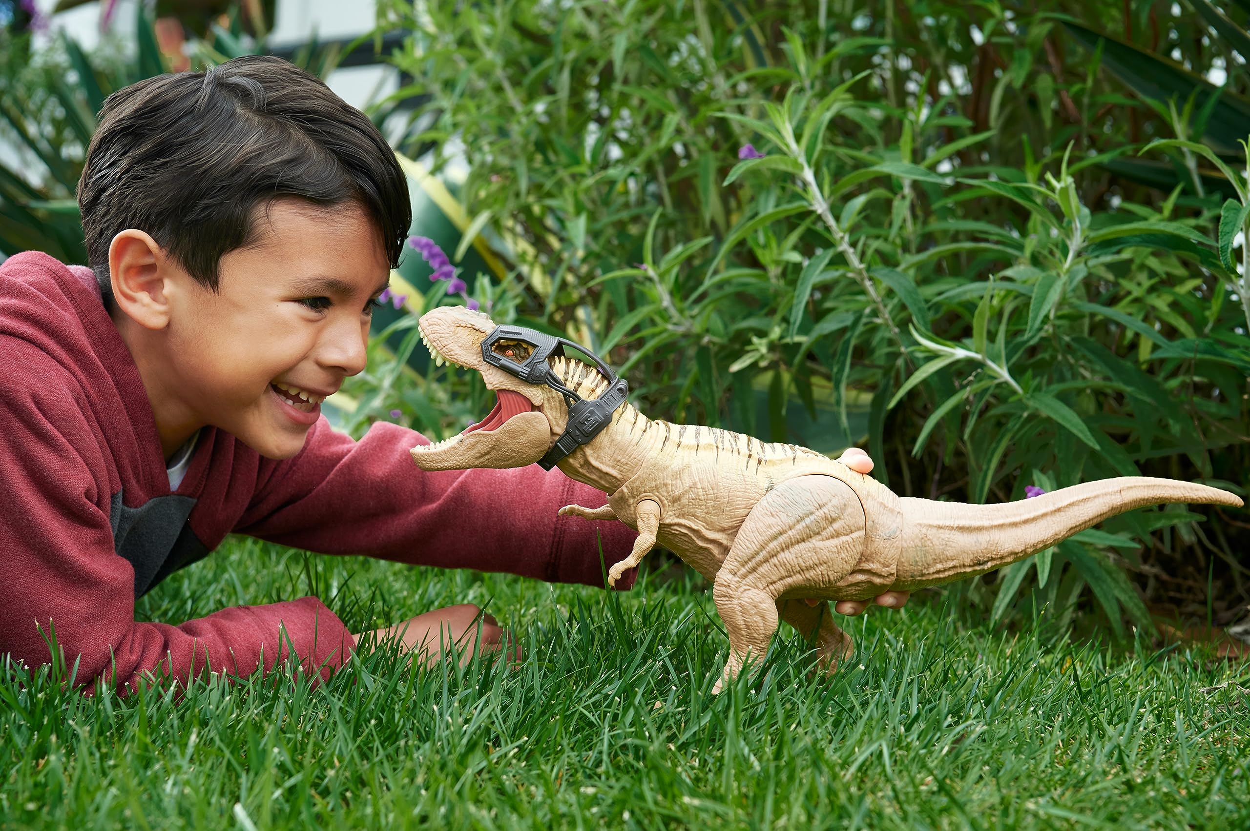 Mattel Jurassic World - T-Rex Caccia e Divora, dinosauro action figure con azione d'attacco doppio morso, suoni e attrezzatura di tracciamento, giocattolo per bambini, 4+ anni, HNT62