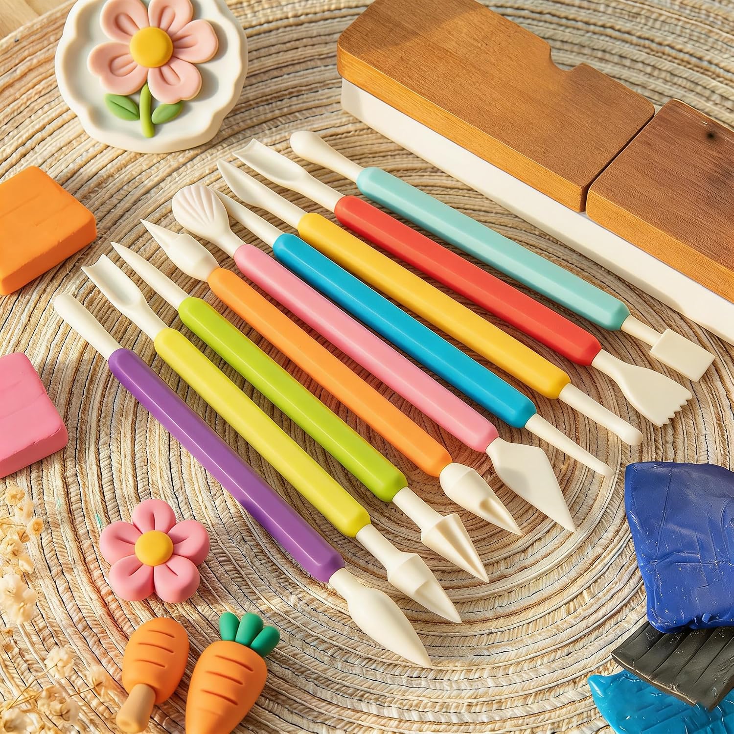 Kleeblatt Dough Tools Set for Kids - 31 Pcs Playdough Kit | 12 animal molds, 9 Basic Dough Tools, 9 Double-Headed Clay Carving Tools, 1 Cleaning Brush, Exquisite Box