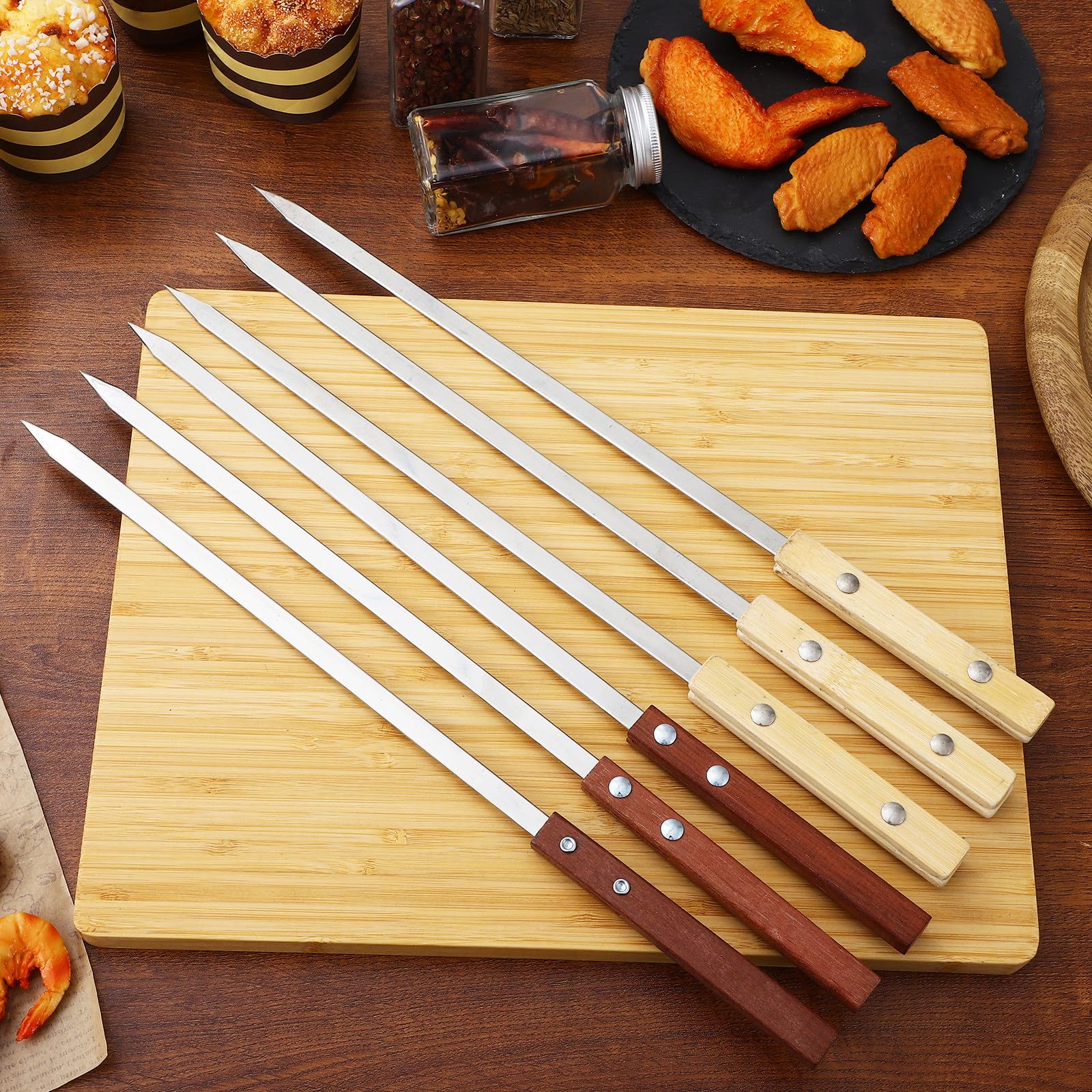 Abaodam 12 Spiedini per Barbecue in Acciaio Inox con Manico in Legno Rosso e Bamboo, Bastoncini per Griglia Portatile 40cm, Accessori per Grigliate All’aperto per Campeggio e