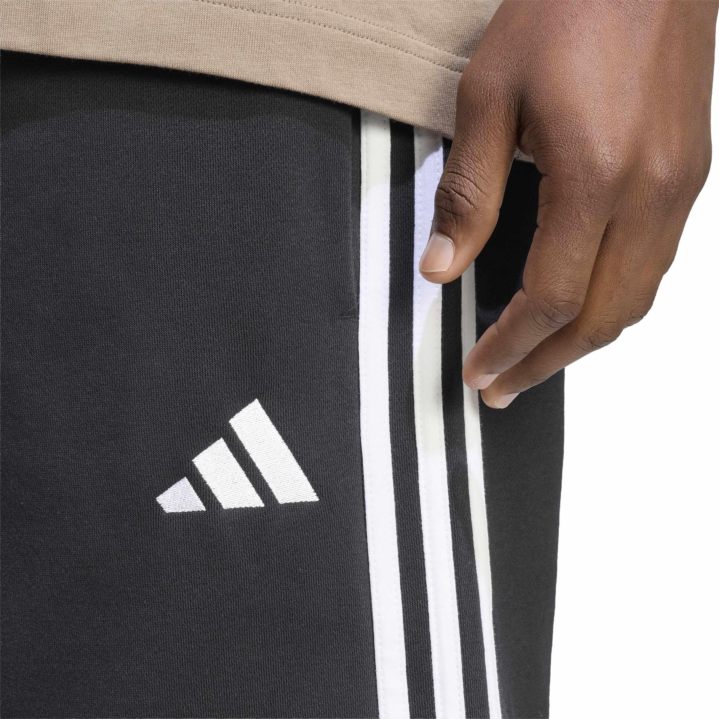 adidas Herren Shorts Essentials 3-Stripes Fleece