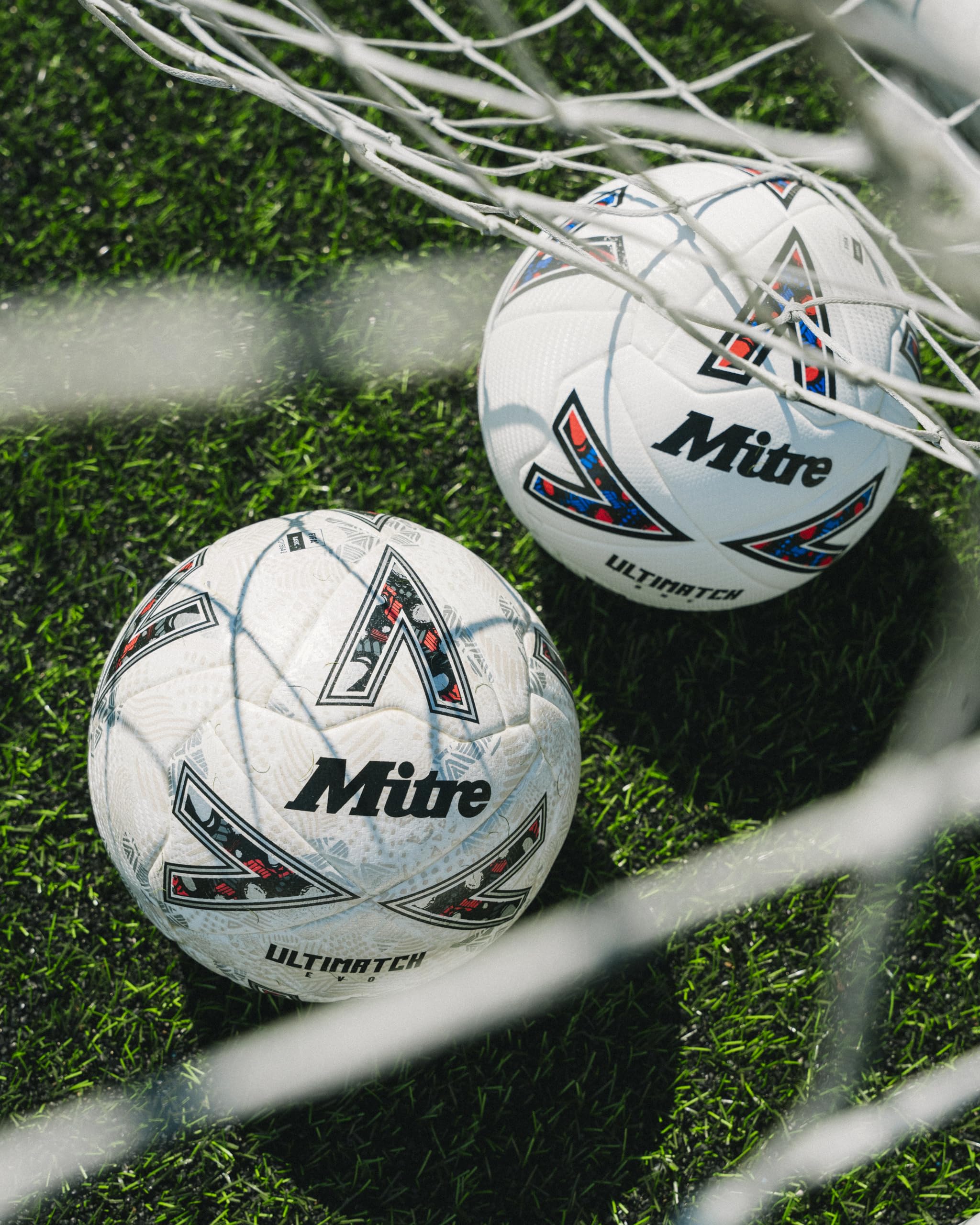 Mitre Ultimatch Football, ulepszona kontrola, dodatkowa trwałość, dodatkowa dokładność, piłka