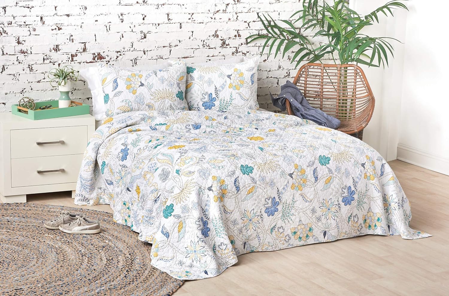 carol & frank Colonial Williamsburg Brie Lagoon Queen Quilt Full/Queen Blue